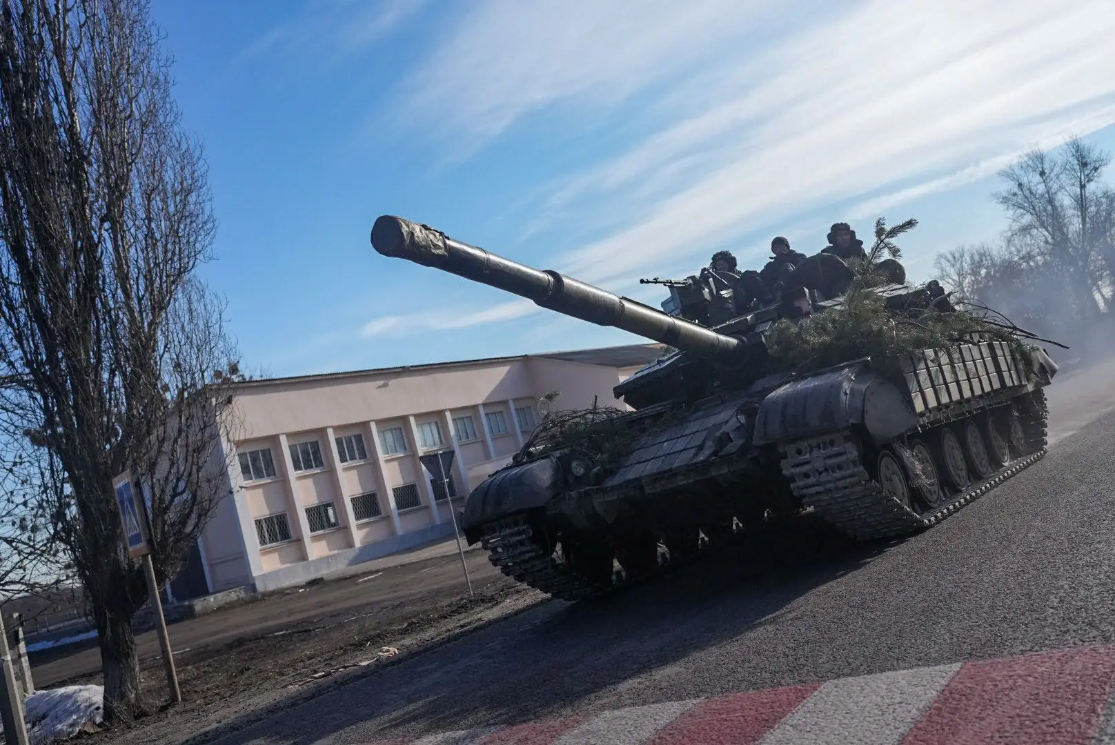 Mais de 25 países já forneceram ajuda militar à Ucrânia