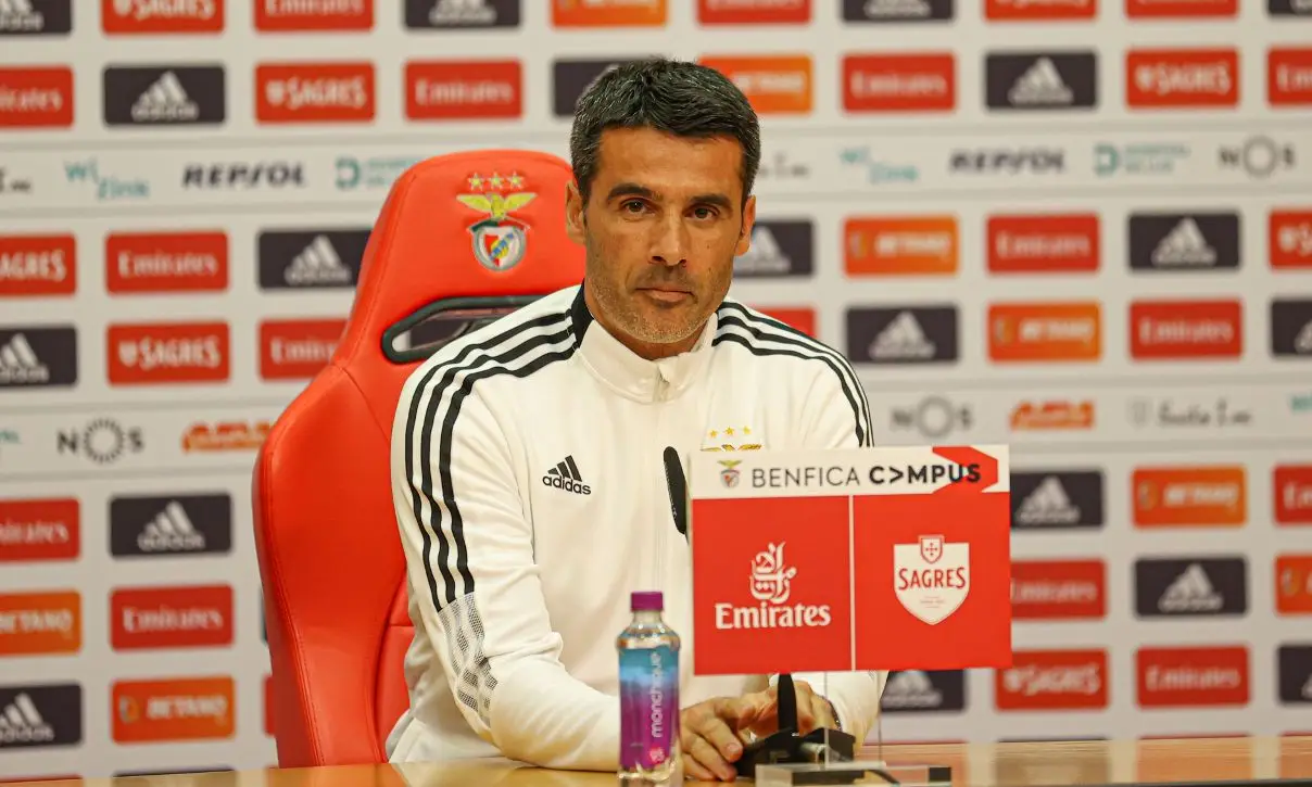 Nélson Veríssimo fala em “época má” do Benfica e acredita que voltará à “cadeira de sonho”