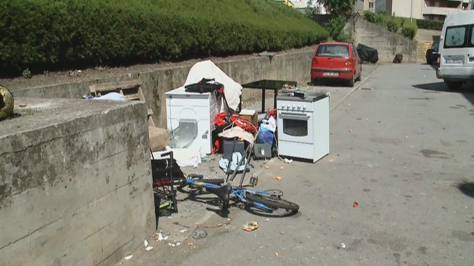 Várias famílias obrigadas a abandonar 11 casas ocupadas ilegalmente na Régua