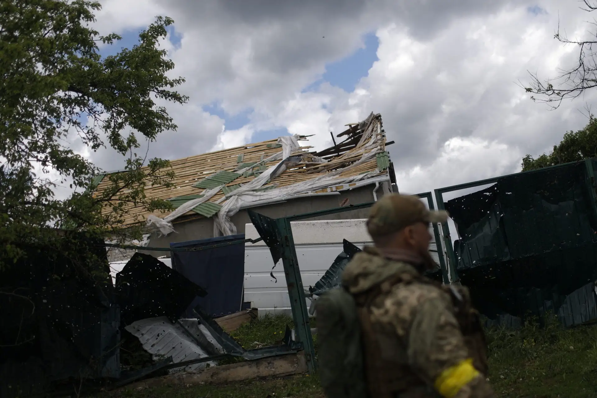 Forças de Kiev reclamam avanços militares no leste da Ucrânia