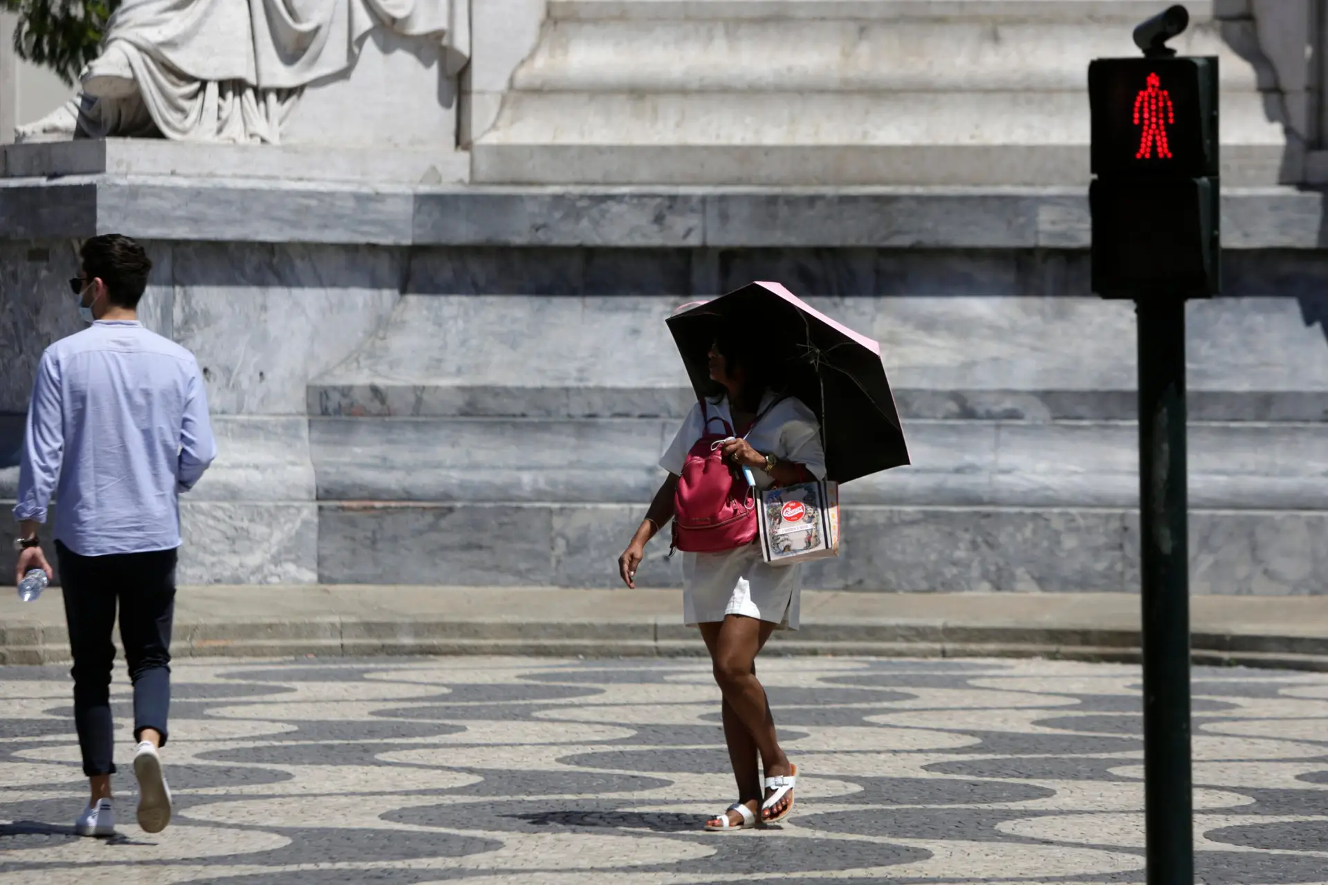 DGS recomenda atenção aos mais vulneráveis por causa do calor