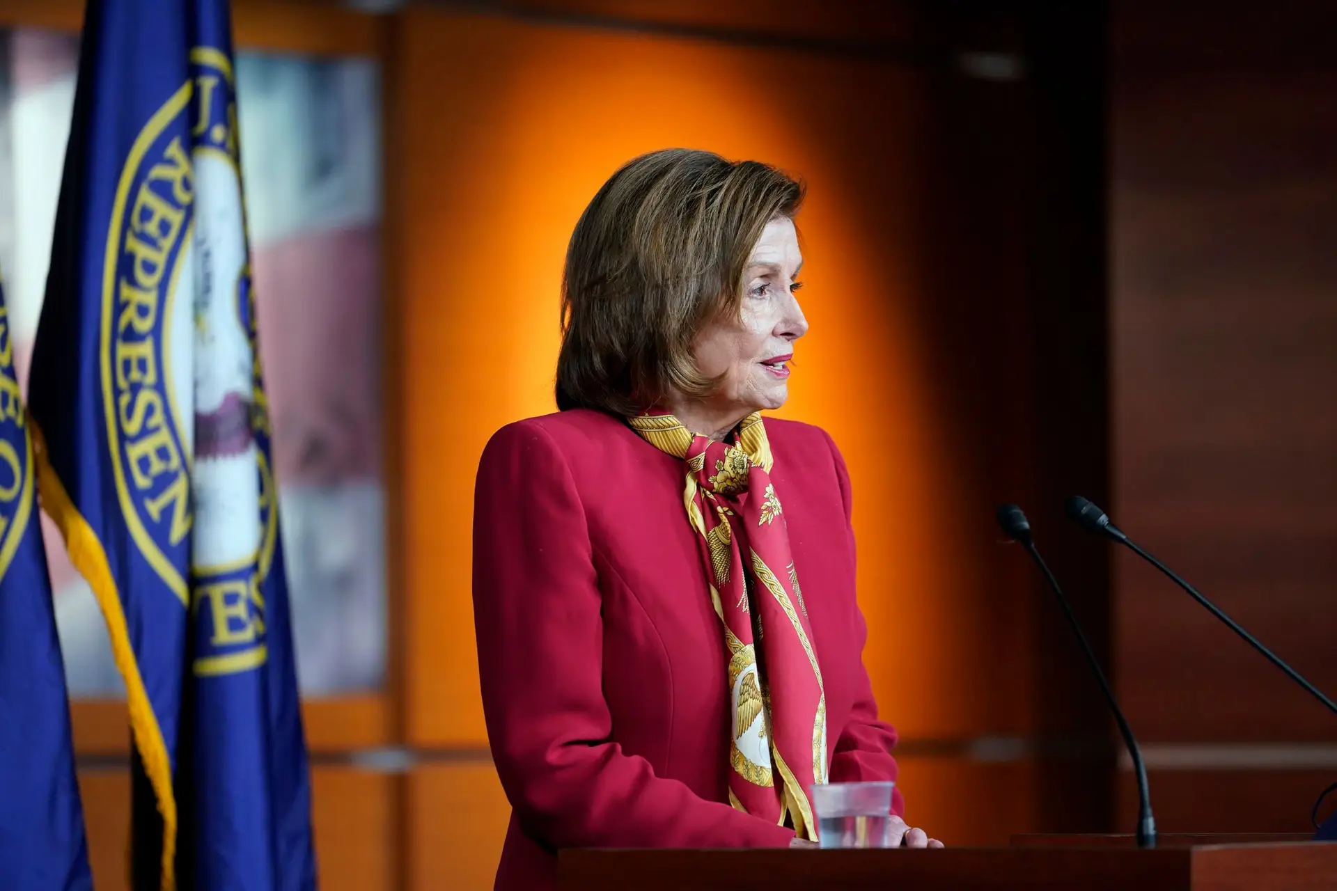 Arcebispo de São Francisco quer privar Nancy Pelosi da comunhão por defender o aborto