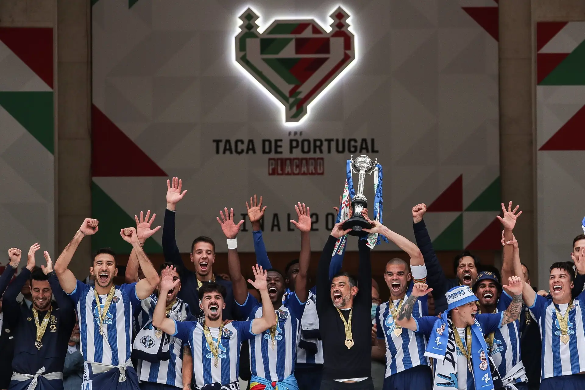 FC Porto festeja a conquista da Taça de Portugal