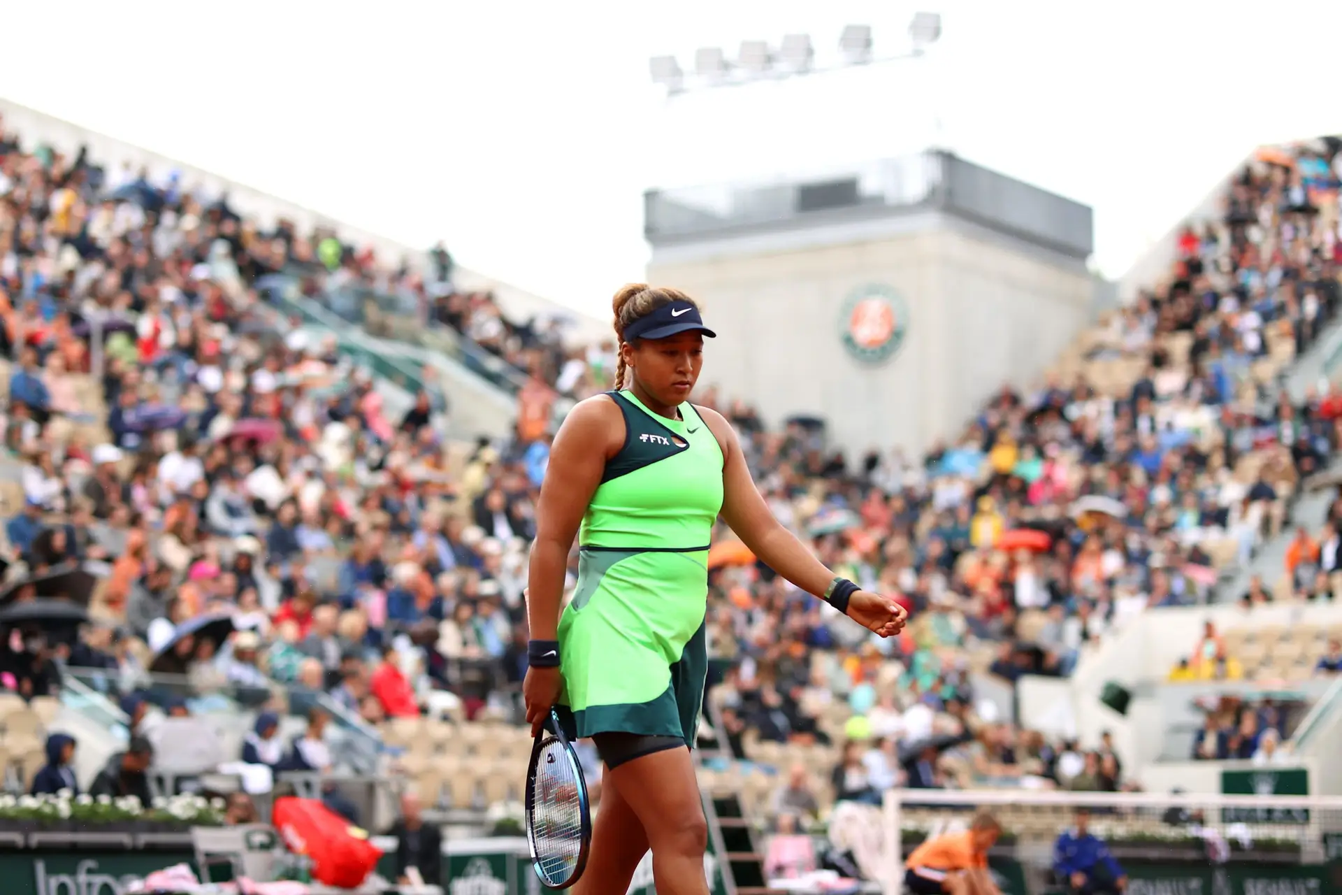 Roland Garros: Osaka afastada na primeira ronda no regresso após polémica