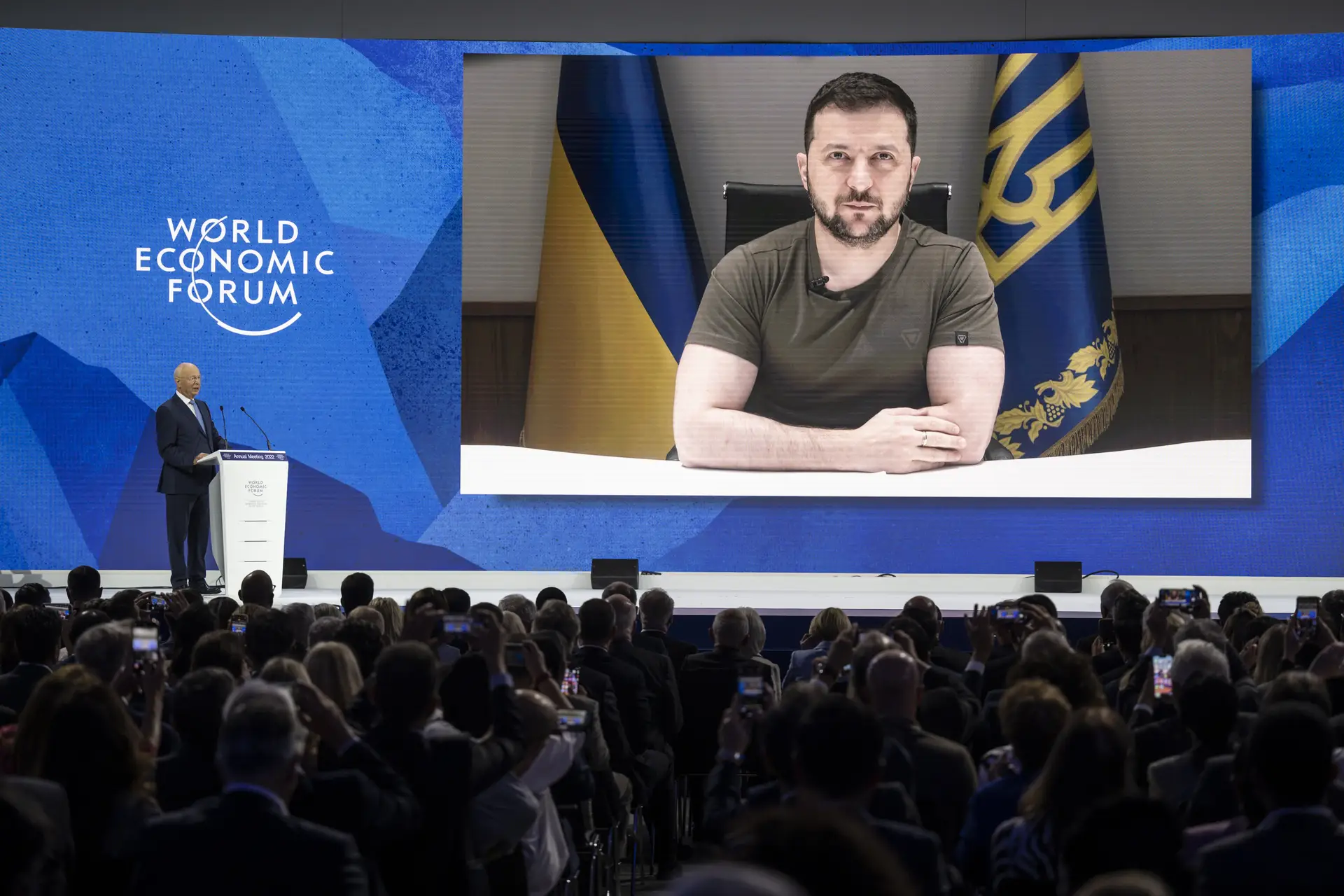 Zelensky pede “sanções máximas” contra Moscovo e convida empresas estrangeiras a mudarem-se da Rússia para a Ucrânia
