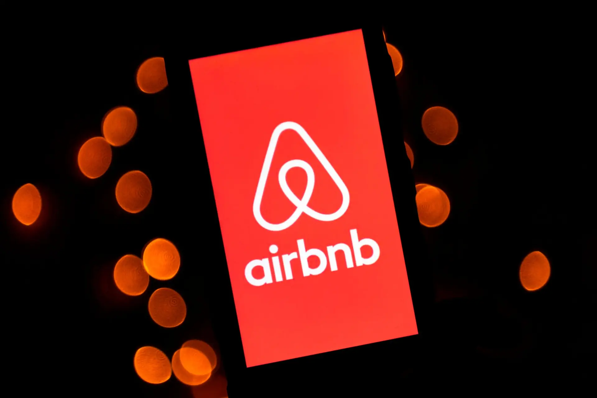 Airbnb proíbe câmaras de vigilância dentro dos alojamentos