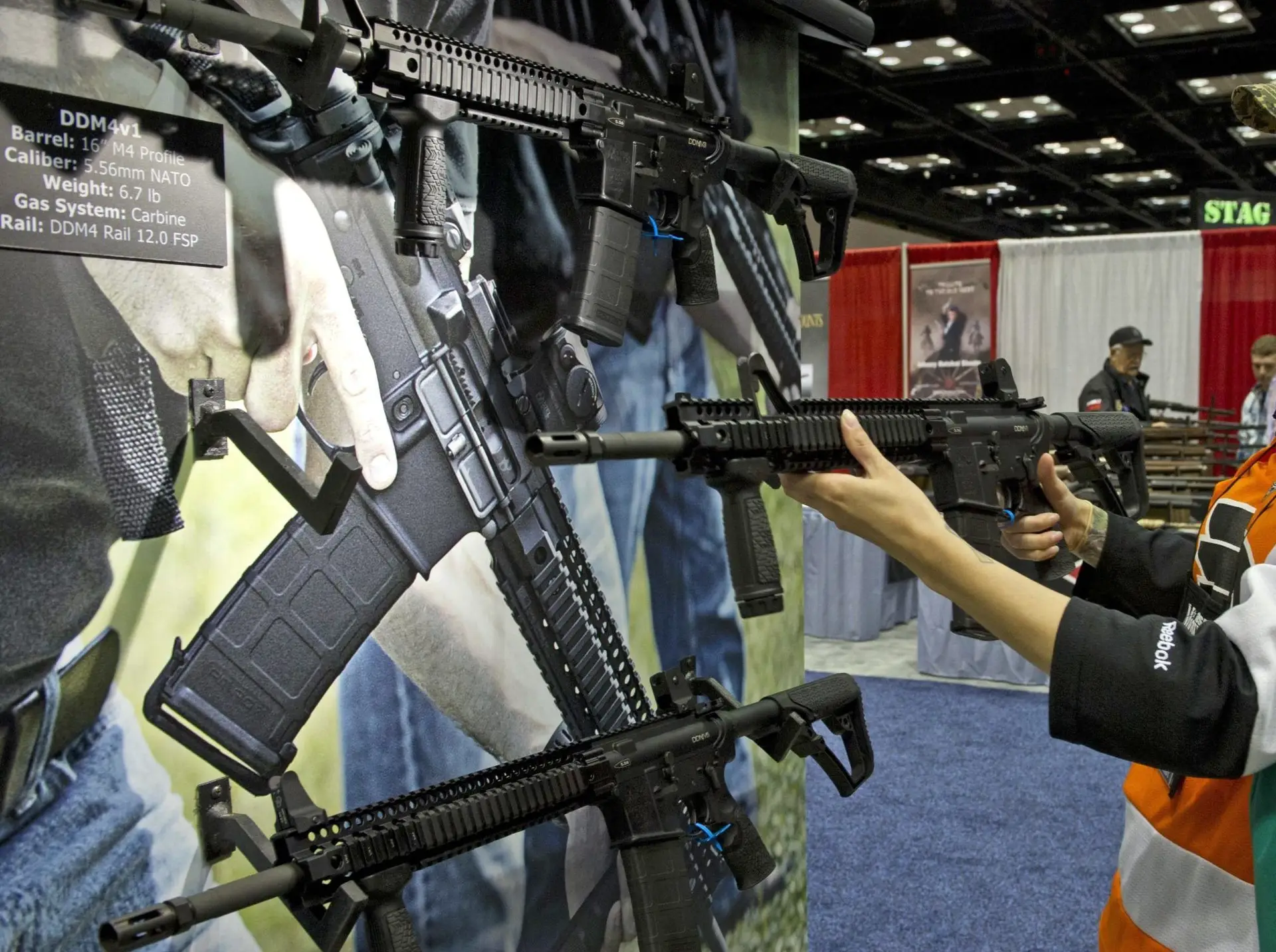 Tiroteio no Texas: fabricante de arma usada não participará em convenção pró-armas