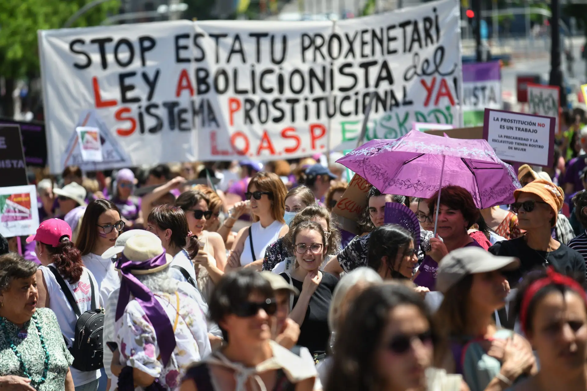 Milhares marcharam nas ruas de Madrid para exigir a abolição da prostituição
