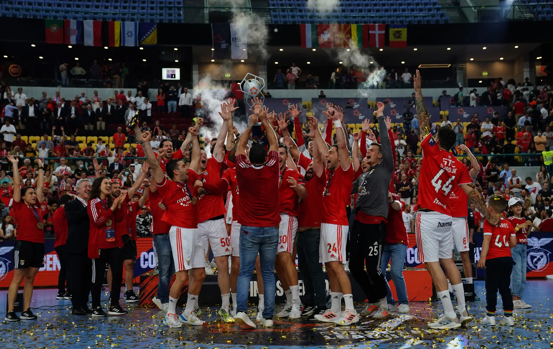 Benfica bate Magdeburgo e vence Liga Europeia de andebol