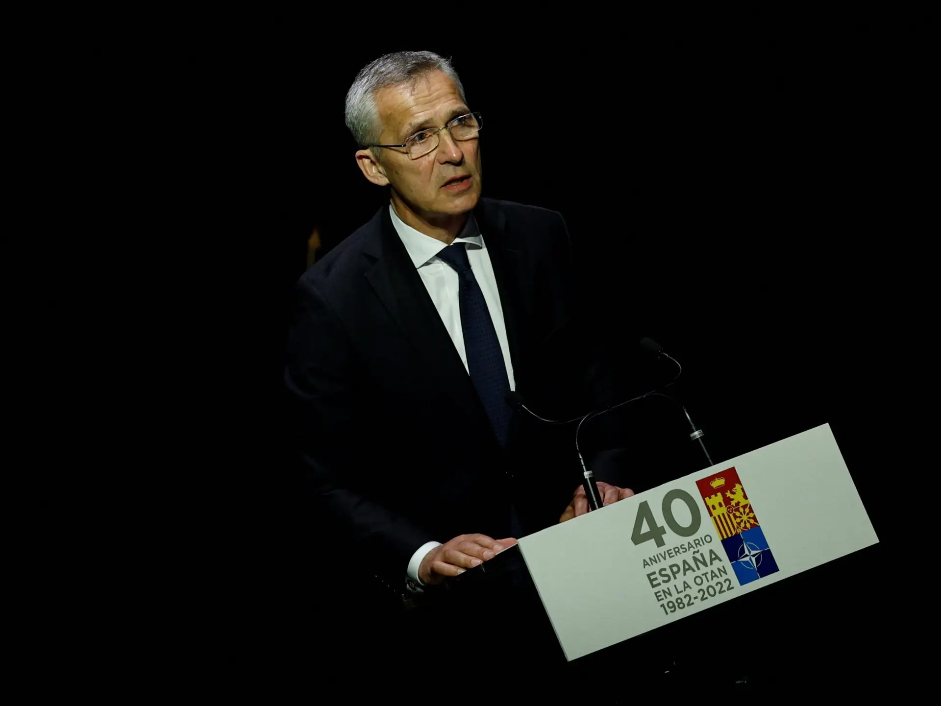 Stoltenberg alerta que “regimes autoritários” como a Rússia ou China “tentam debilitar ordem internacional”