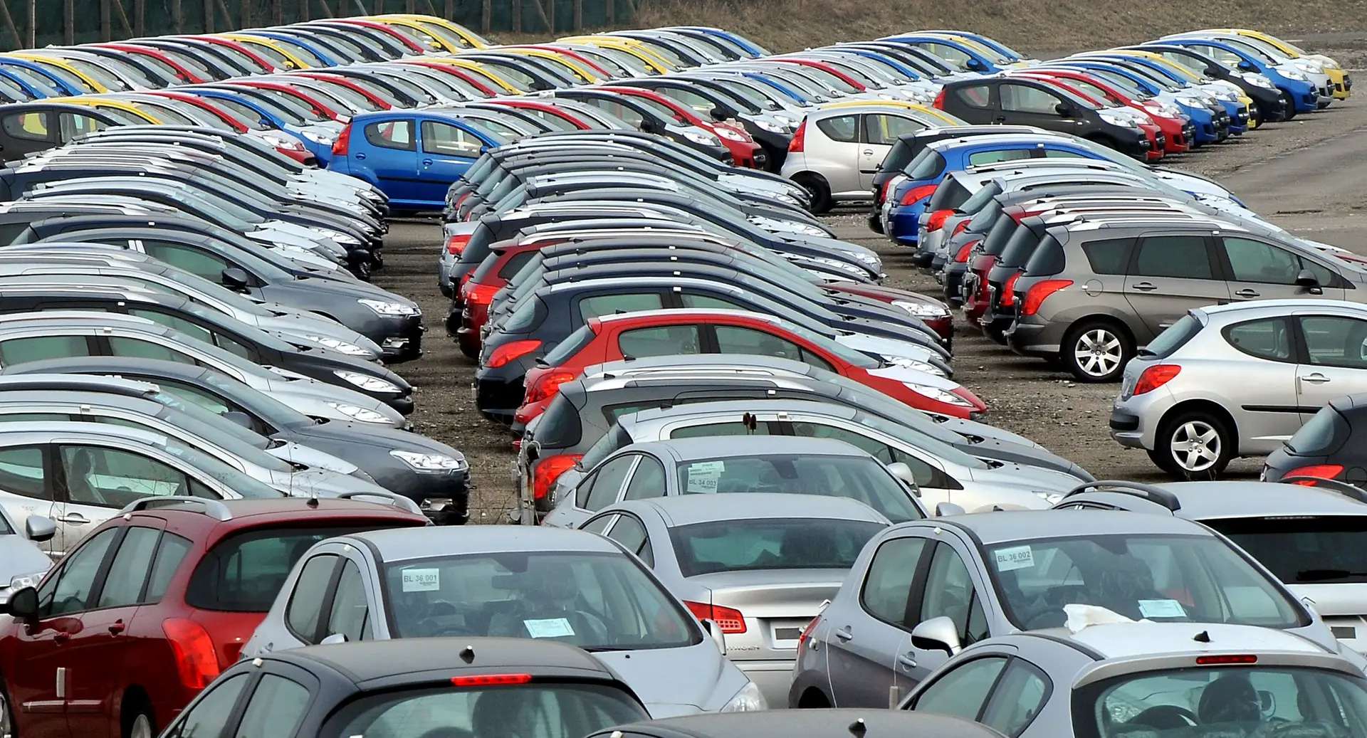 Carros que circulam nas estradas portuguesas são cada vez mais velhos