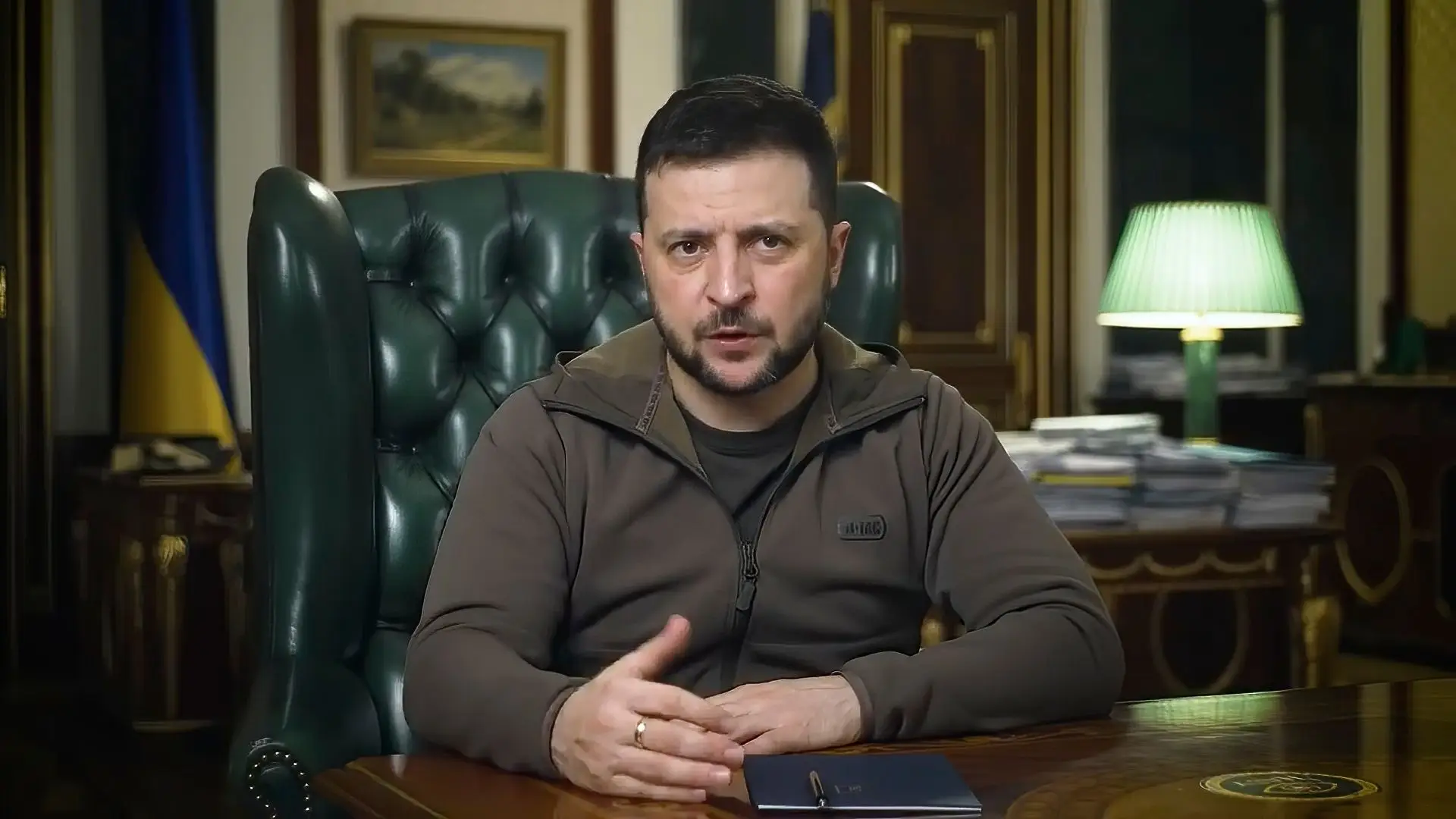 Zelensky acusa a Rússia de deportar mais de 200 mil crianças
