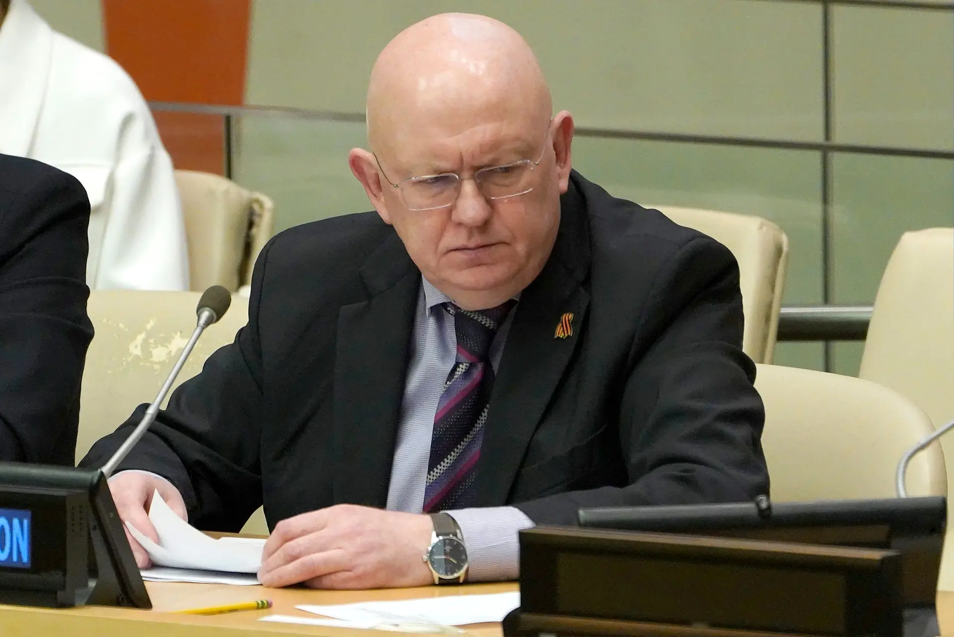 Diplomata russo abandona reunião na ONU por palavras “rudes” de Charles Michel