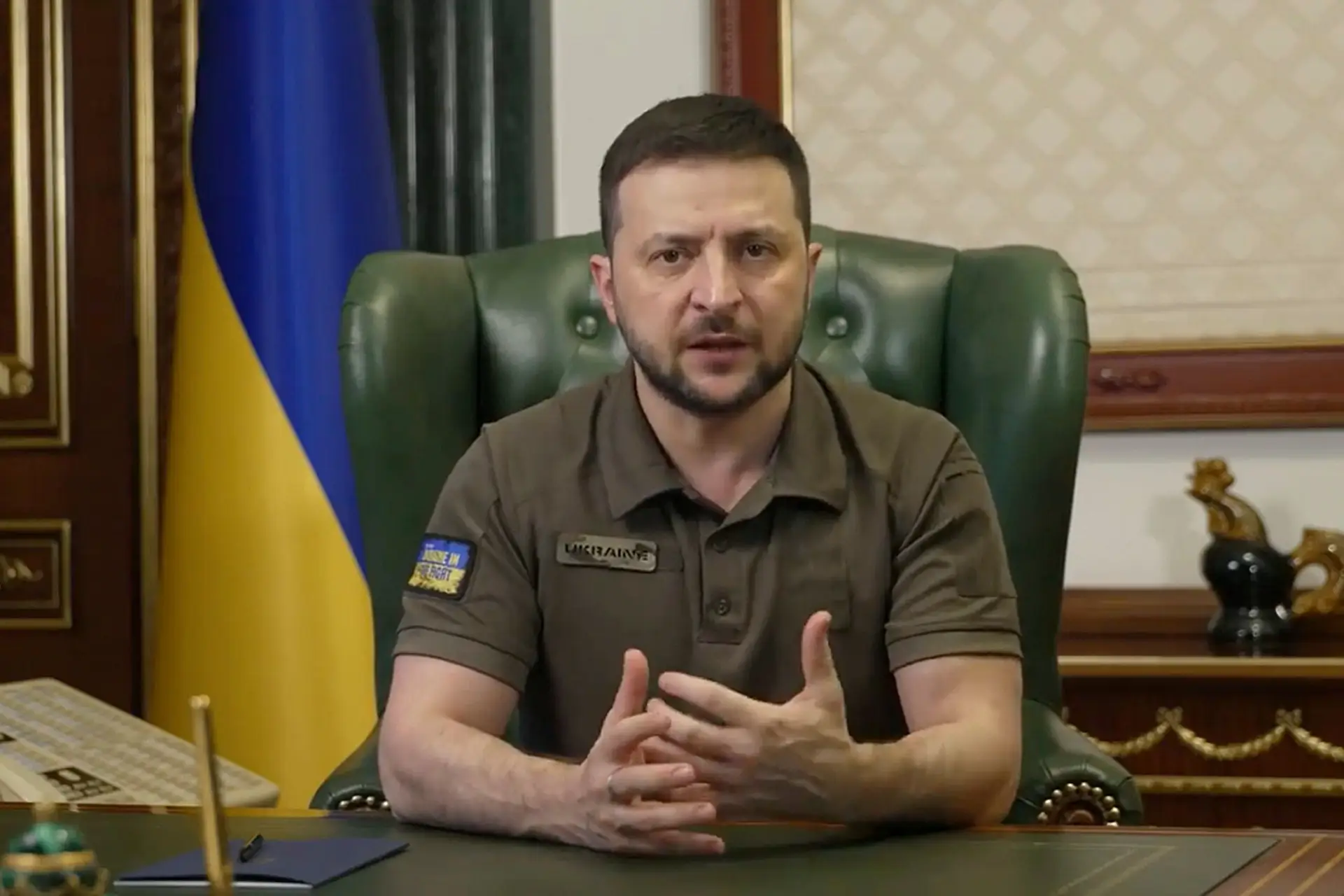 Zelensky deixa mensagem aos militares russos: “Somos pessoas livres, não somos escravos”