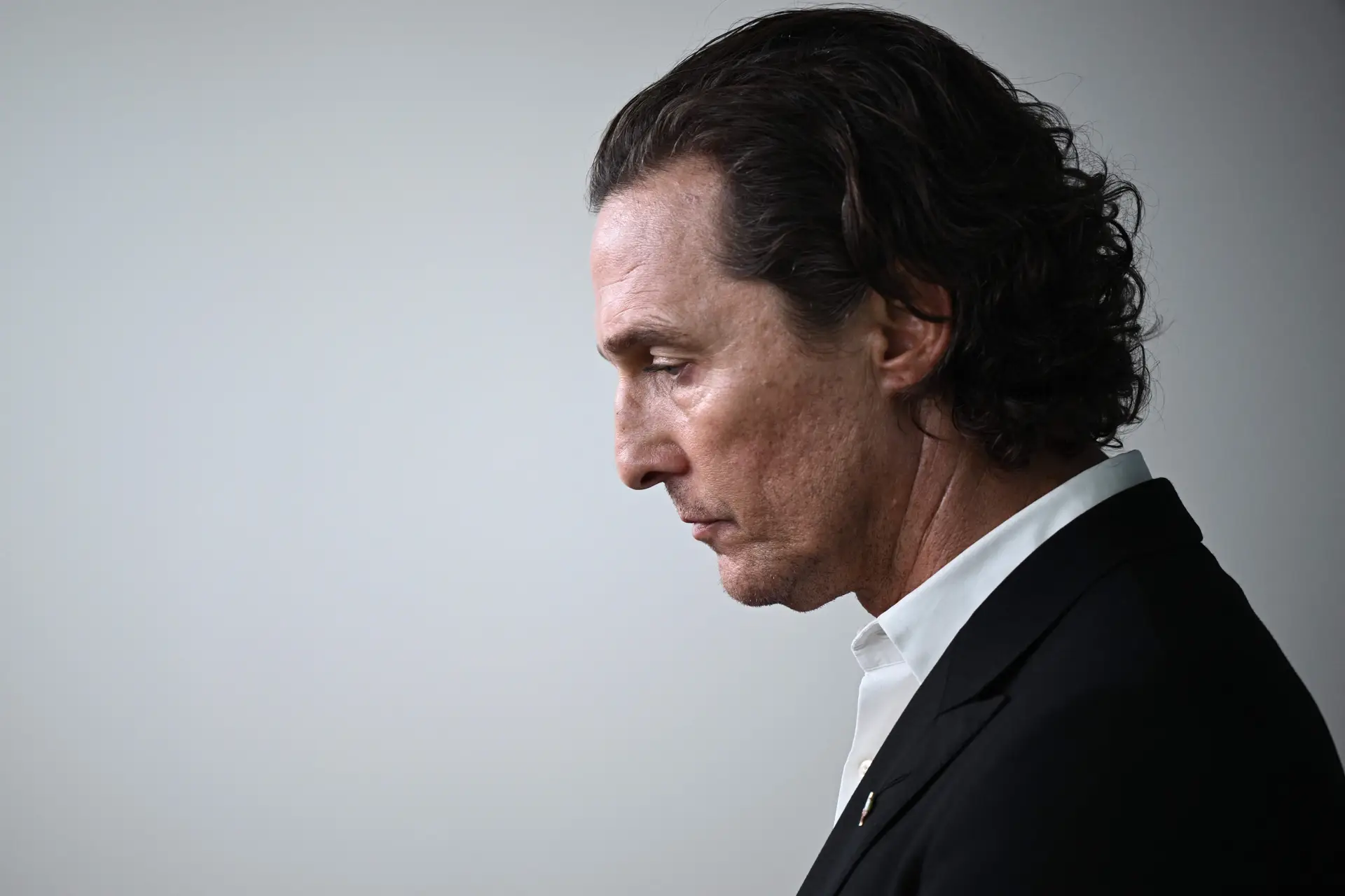 O apelo emocionado do ator Matthew McConaughey após massacre numa escola do Texas