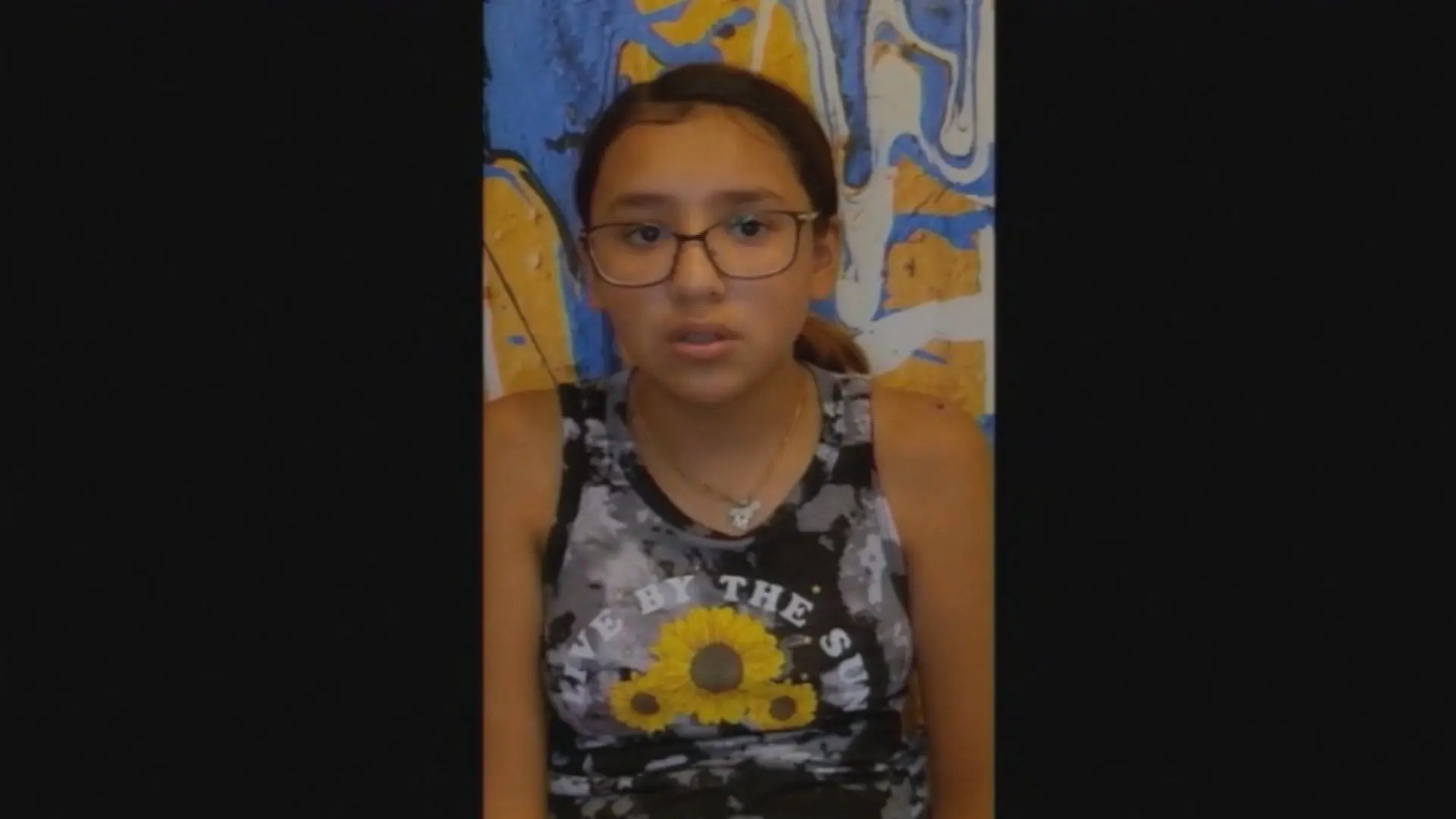 Menina de 11 anos que sobreviveu ao massacre no Texas faz pedido ao congresso norte-americano 