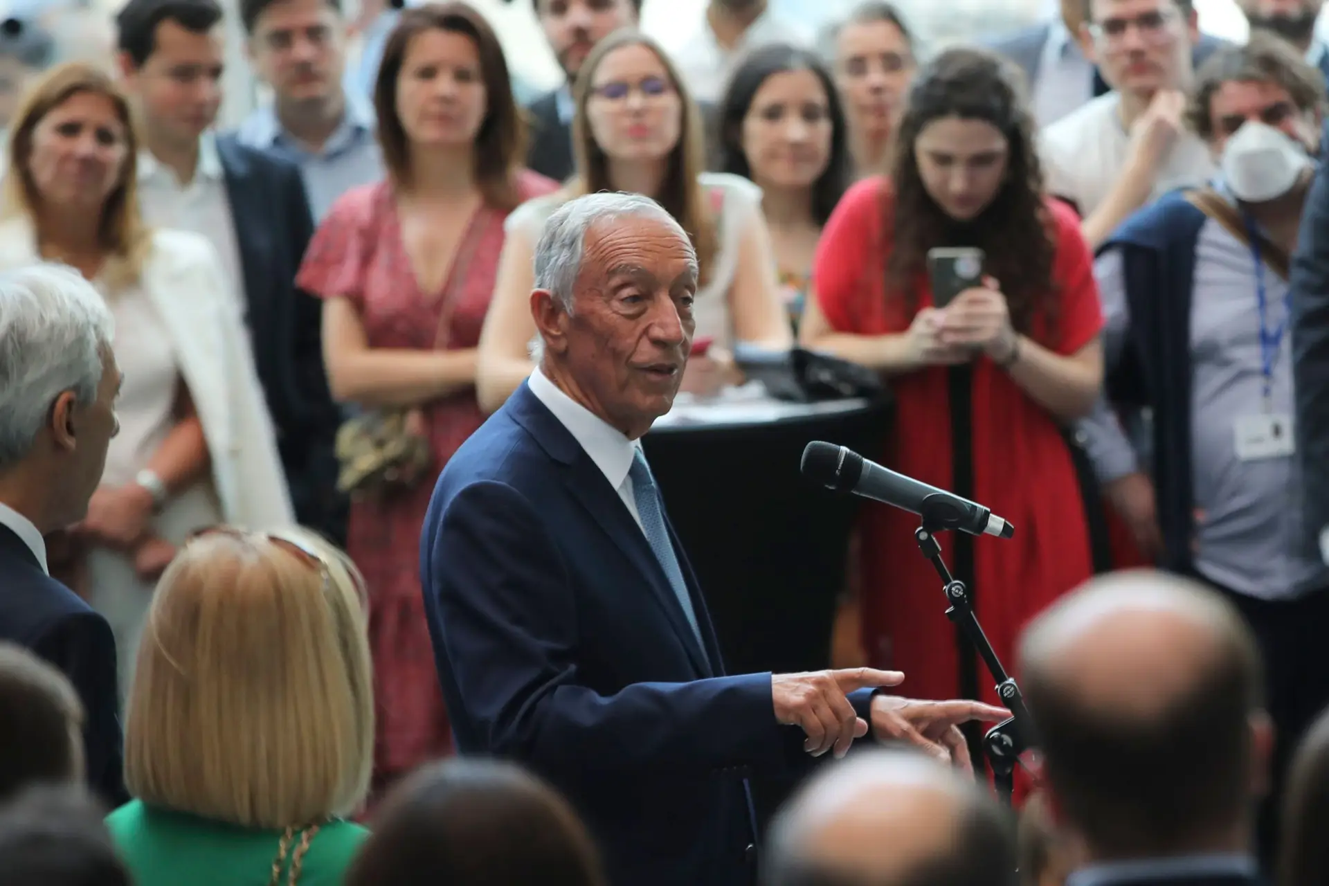 Em Londres, Marcelo lembra que todos vão sentir as consequências da guerra na Ucrânia