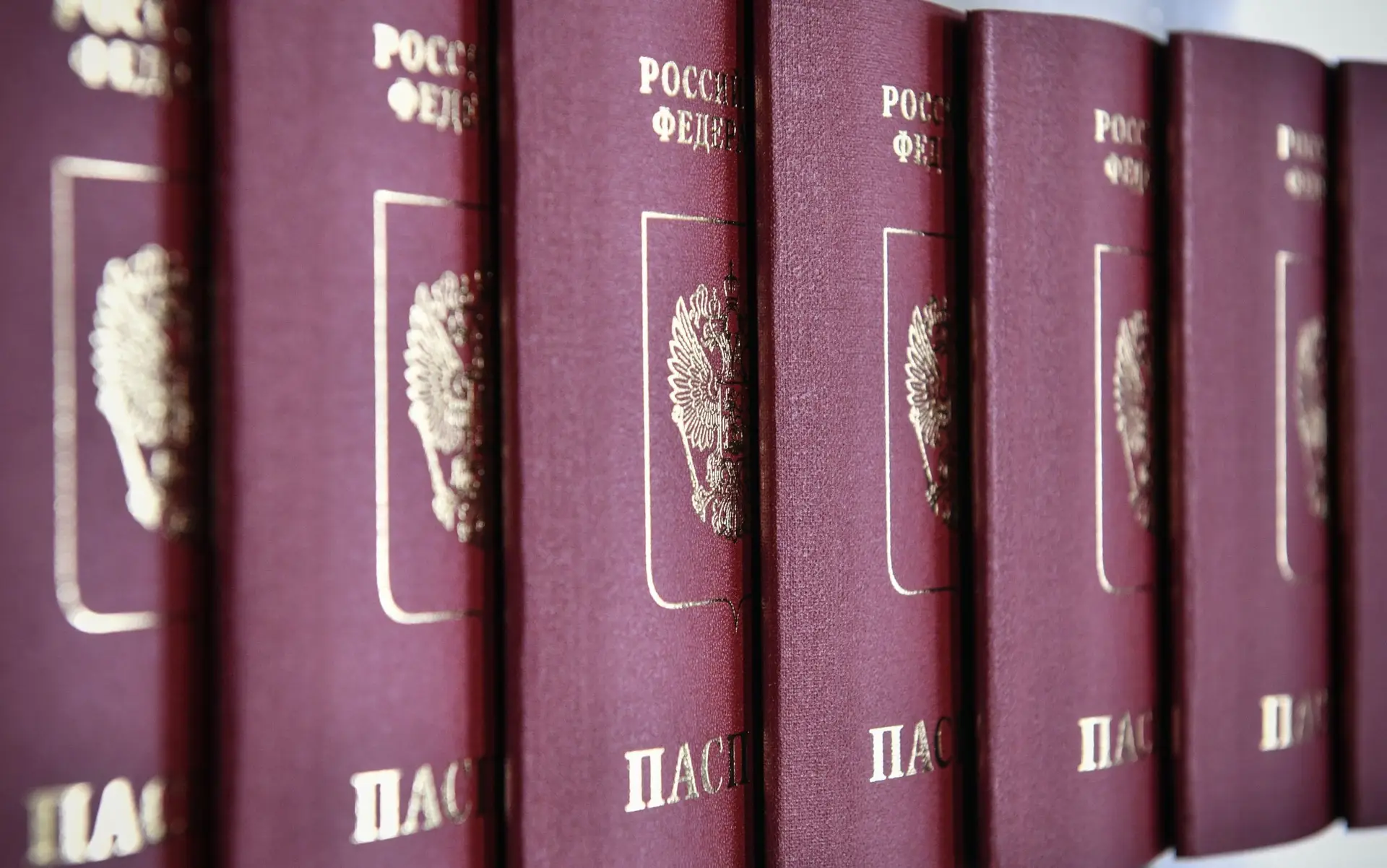 Ucrânia: na primeira cidade tomada pelo Kremlin, 23 habitantes já têm cidadania russa