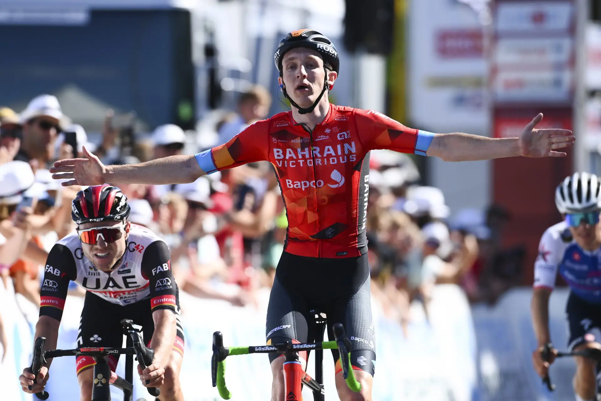 Ciclista britânico Stephen Williams vence primeira etapa da Volta à ...
