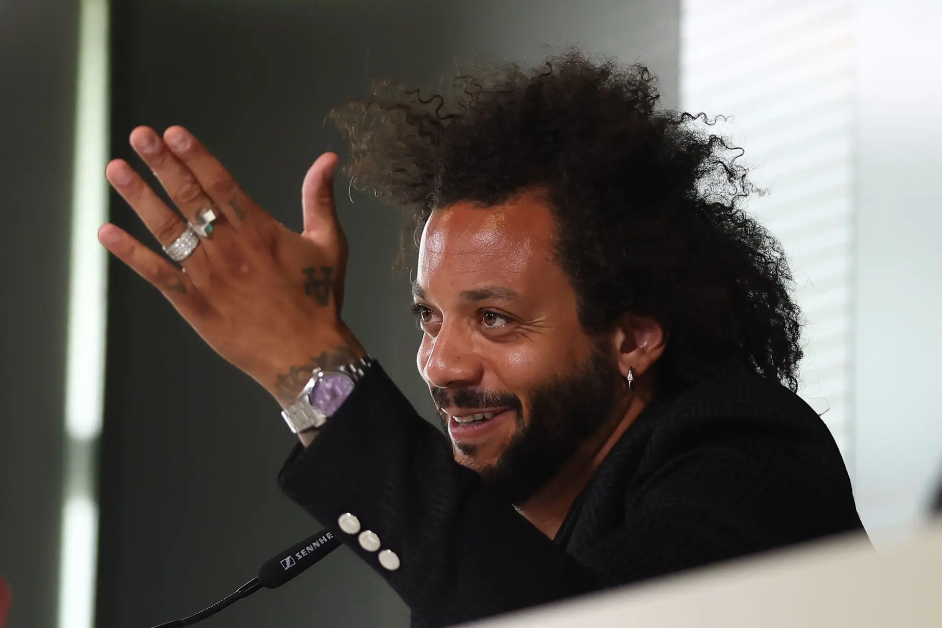 “Choramos de emoção”: as lágrimas de Marcelo na despedida do Real Madrid