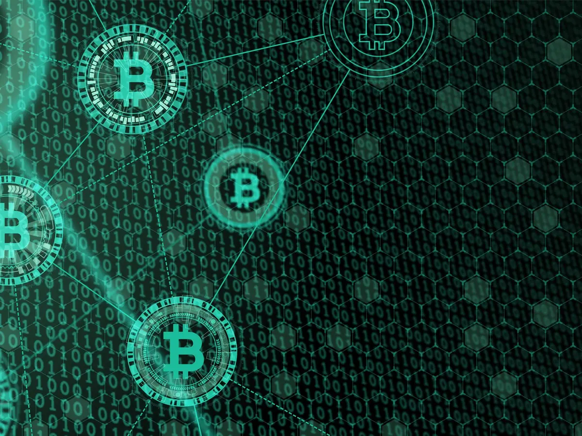 Bitcoin cai para o valor mais baixo desde dezembro de 2020 - SIC Notícias