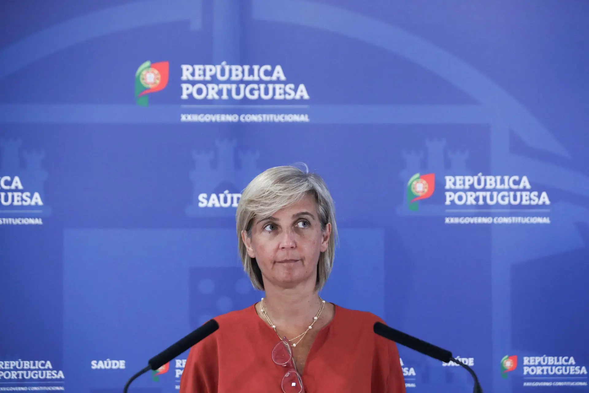 Problemas nas urgências: ministra da Saúde ouvida no Parlamento 