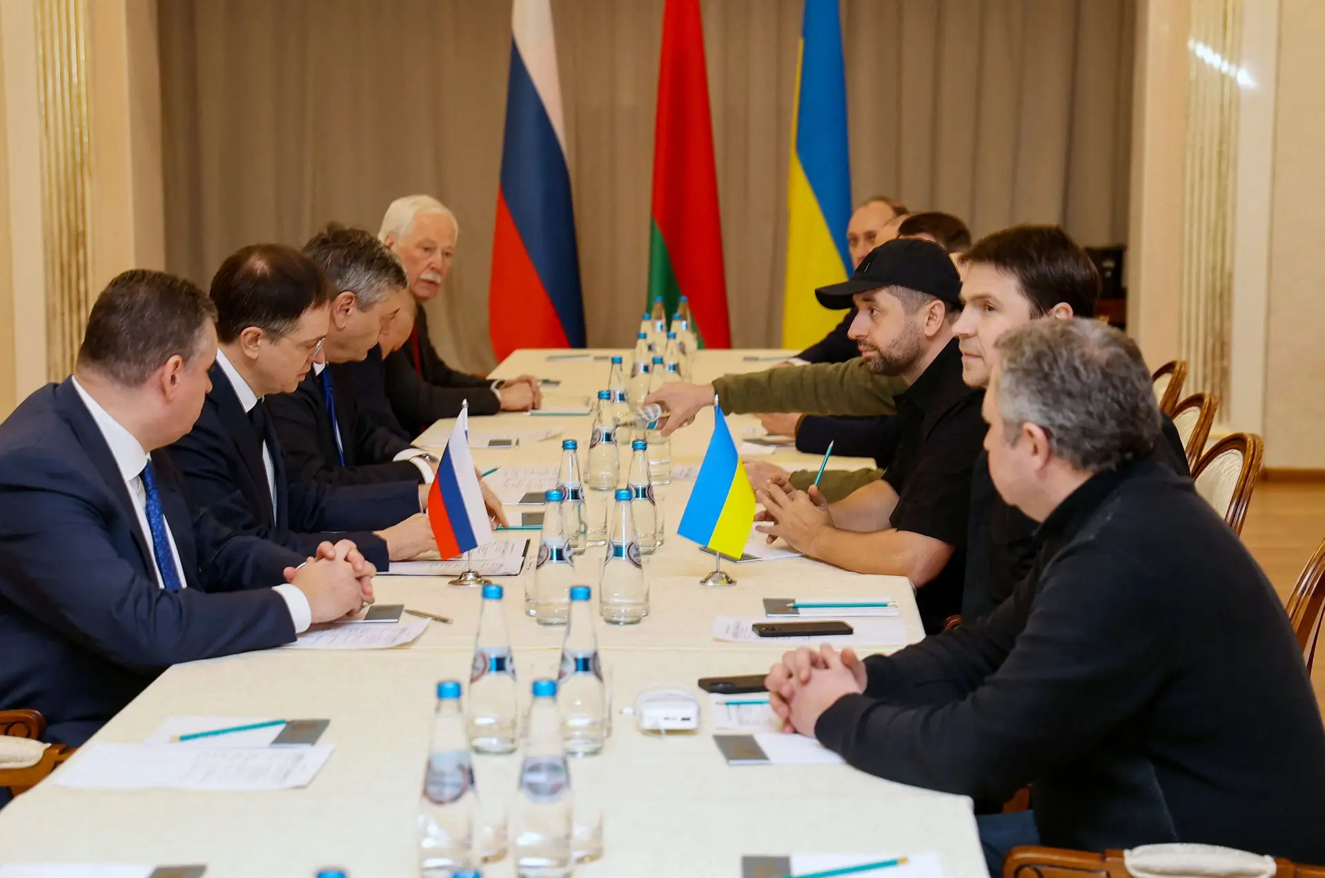 Negociador ucraniano prevê retomar conversações com a Rússia em agosto