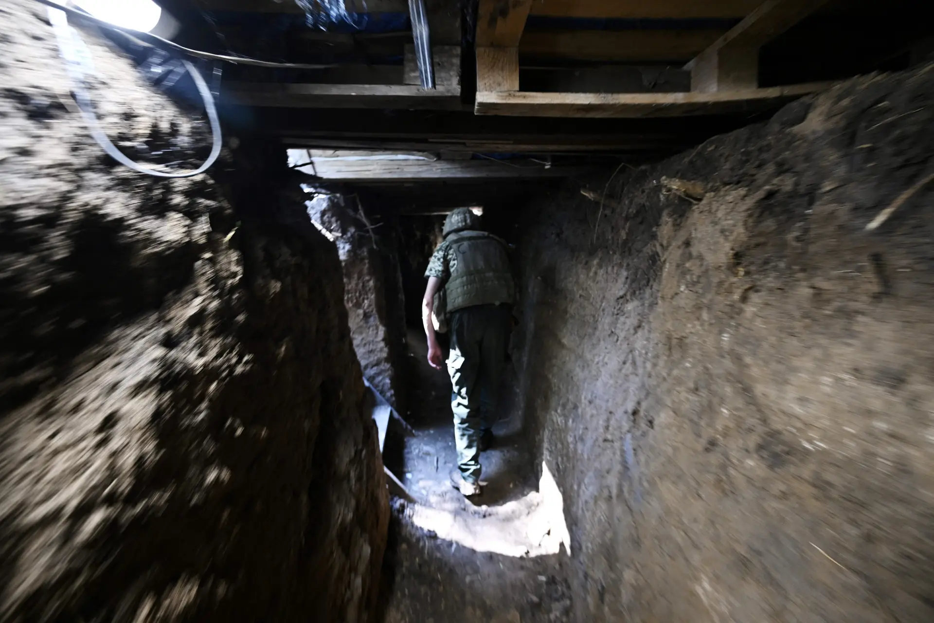 SIC na Ucrânia: tropas ucranianas esperam que esforço dos russos no Donbass os faça quebrar a sul