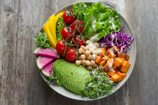 Alimentação rica em vegetais e fruta pode mitigar a má disposição causada pelos tratamentos