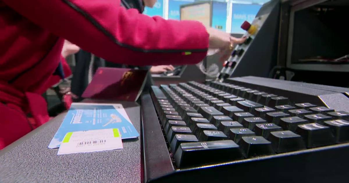 15 minutos: o recuo na lei da nacionalidade e o roubo de carregadores elétricos