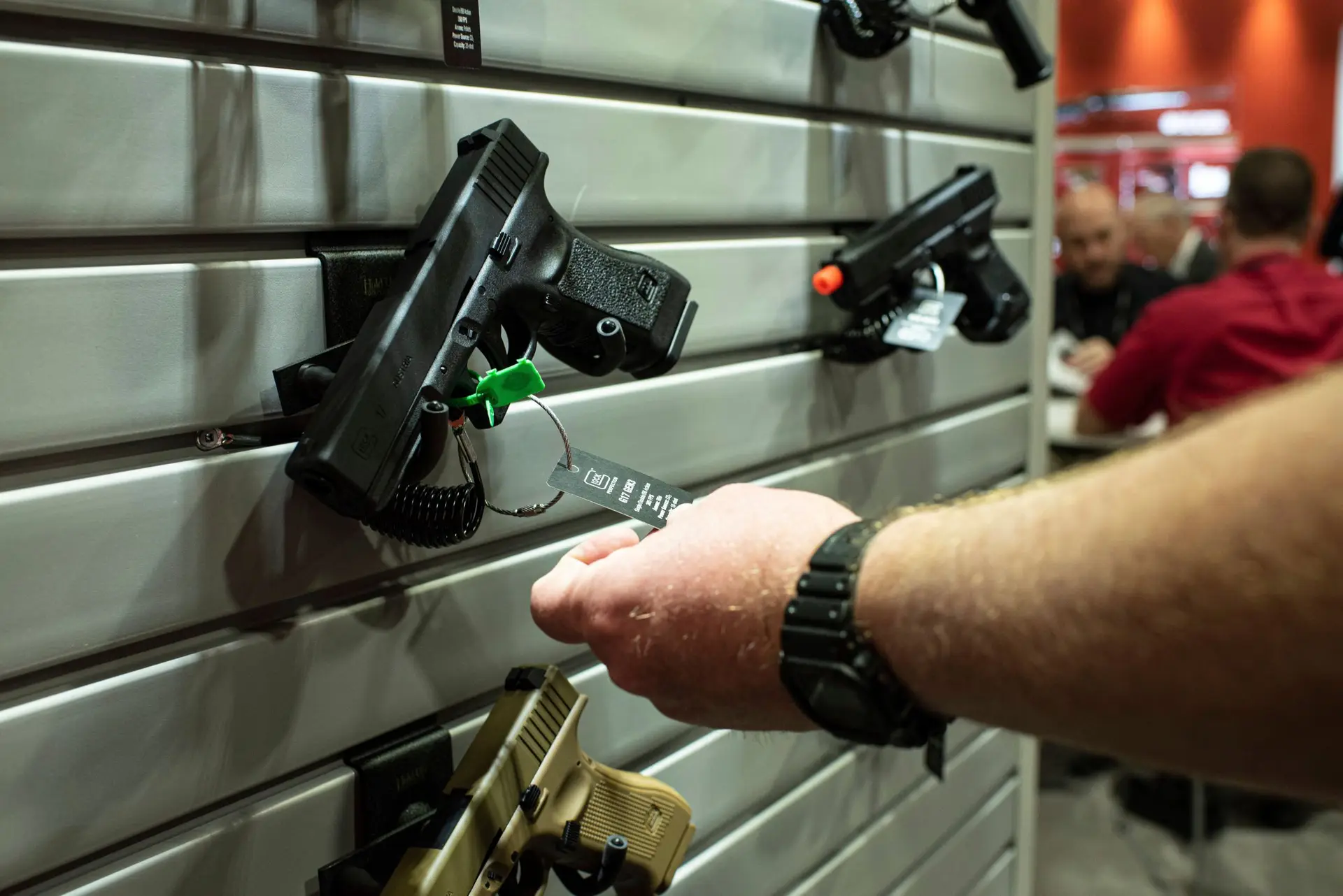 Congresso dos EUA aprova maior acordo para controlo de armas em 30 anos