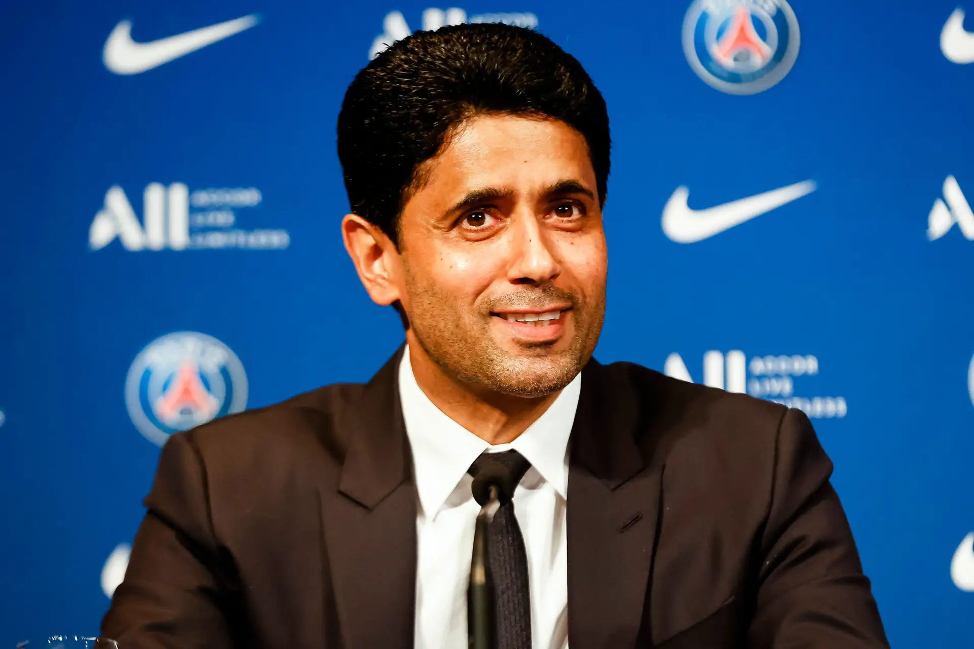 Presidente do Paris Saint-Germain absolvido mais uma vez de vários crimes de corrupção
