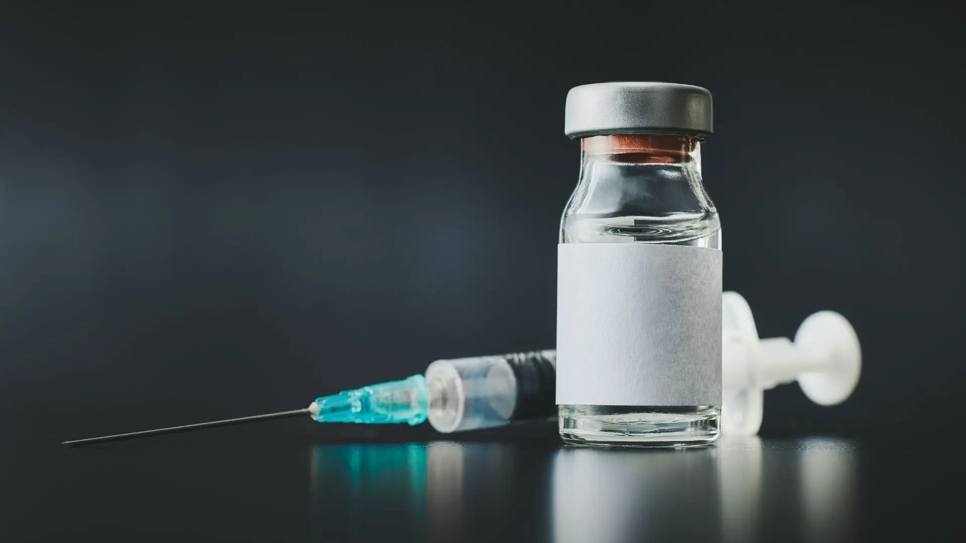 Covid-19: dose de reforço disponível para maiores de 80 anos