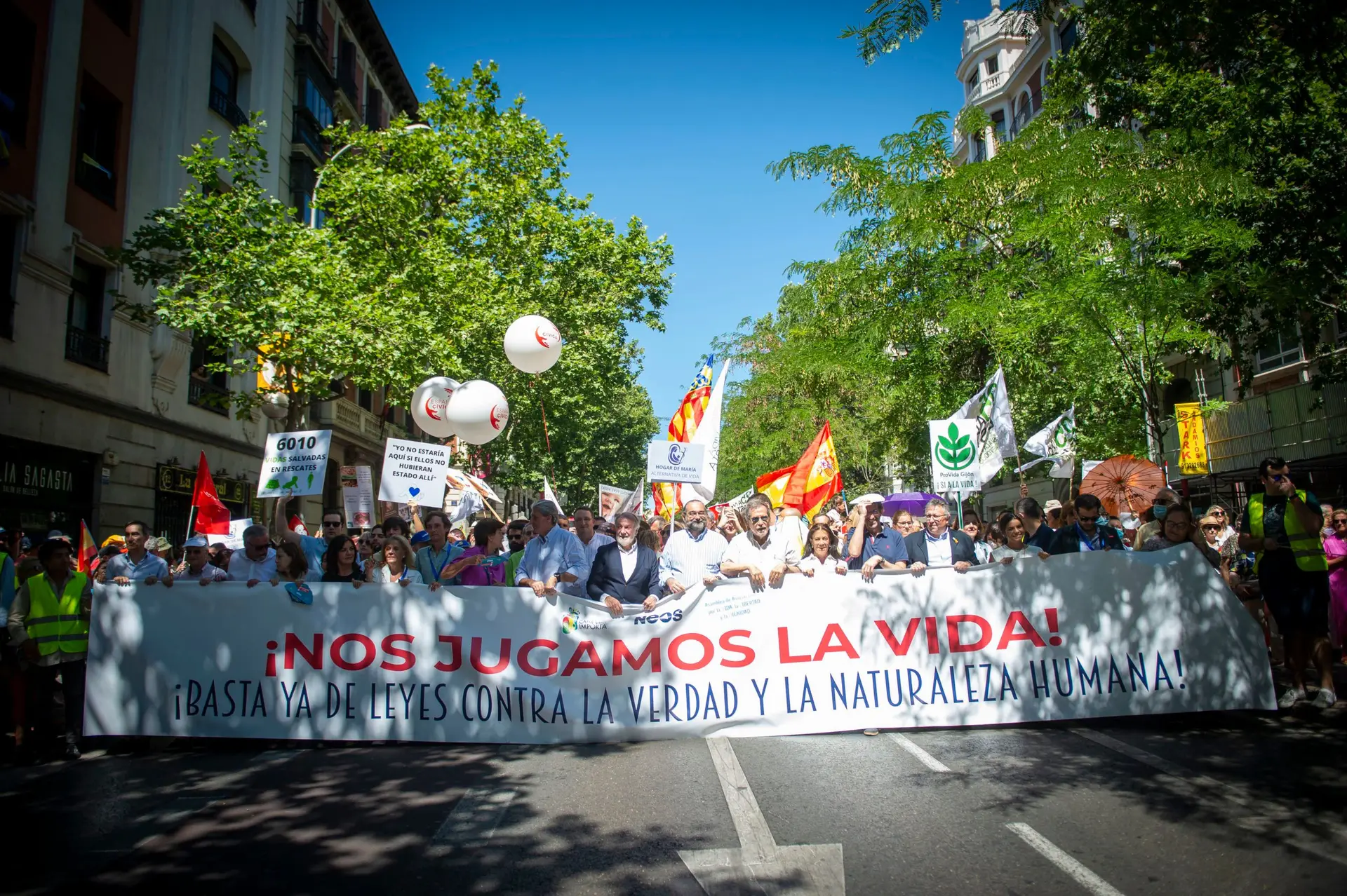 Milhares de pessoas protestam em Madrid contra direito ao aborto