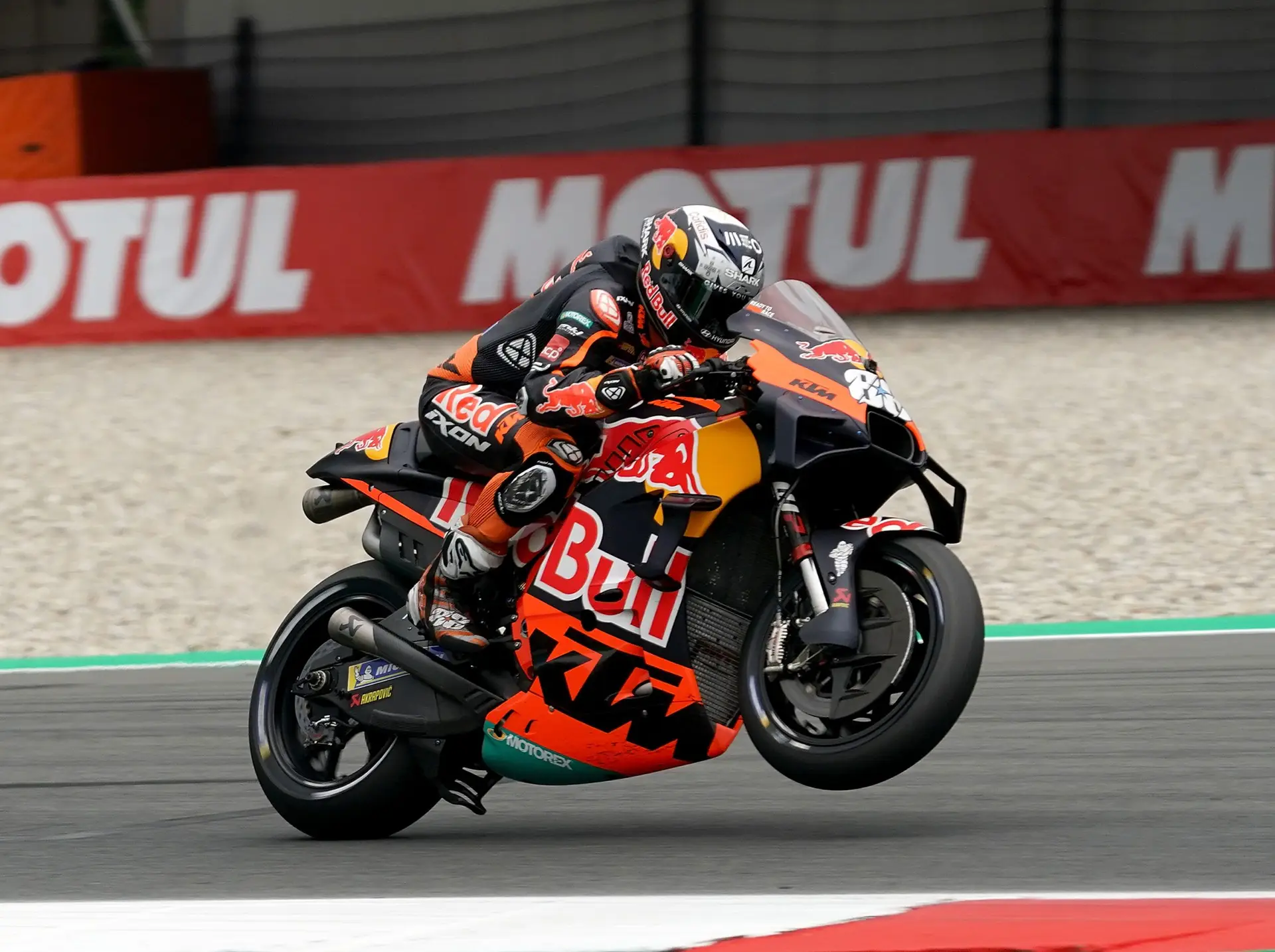 Piloto Miguel Oliveira termina GP de Inglaterra no sexto lugar