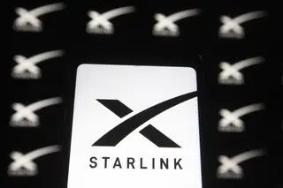 Elon Musk ativa Starlink para permitir acesso à internet no Irão