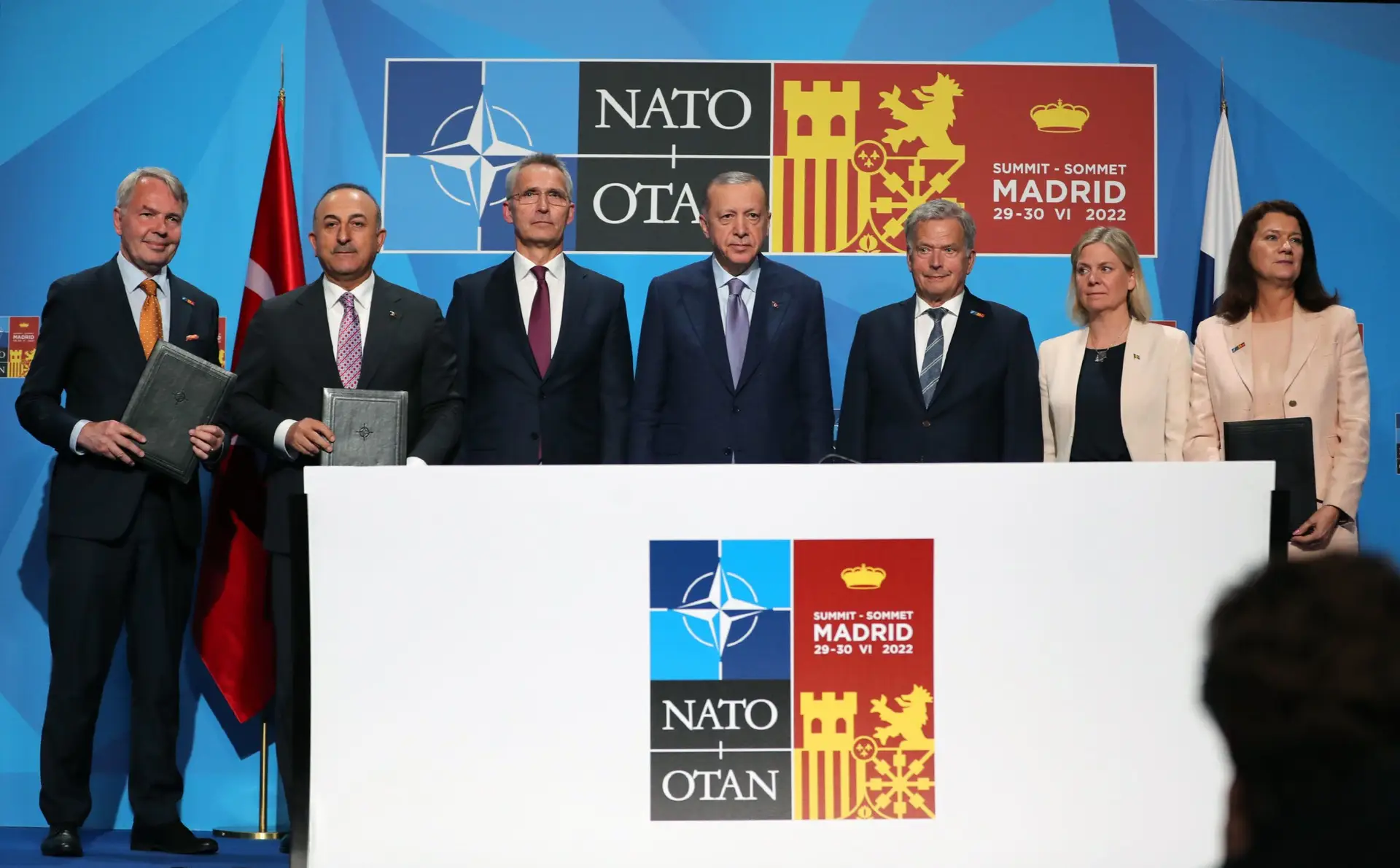 Suécia congratula-se com “bom acordo” com Turquia na Cimeira da NATO