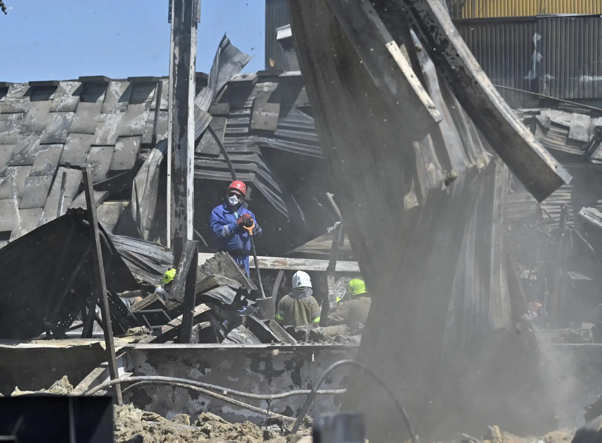 Ataque a centro comercial em Kremenchuk: já não é uma operação de resgate