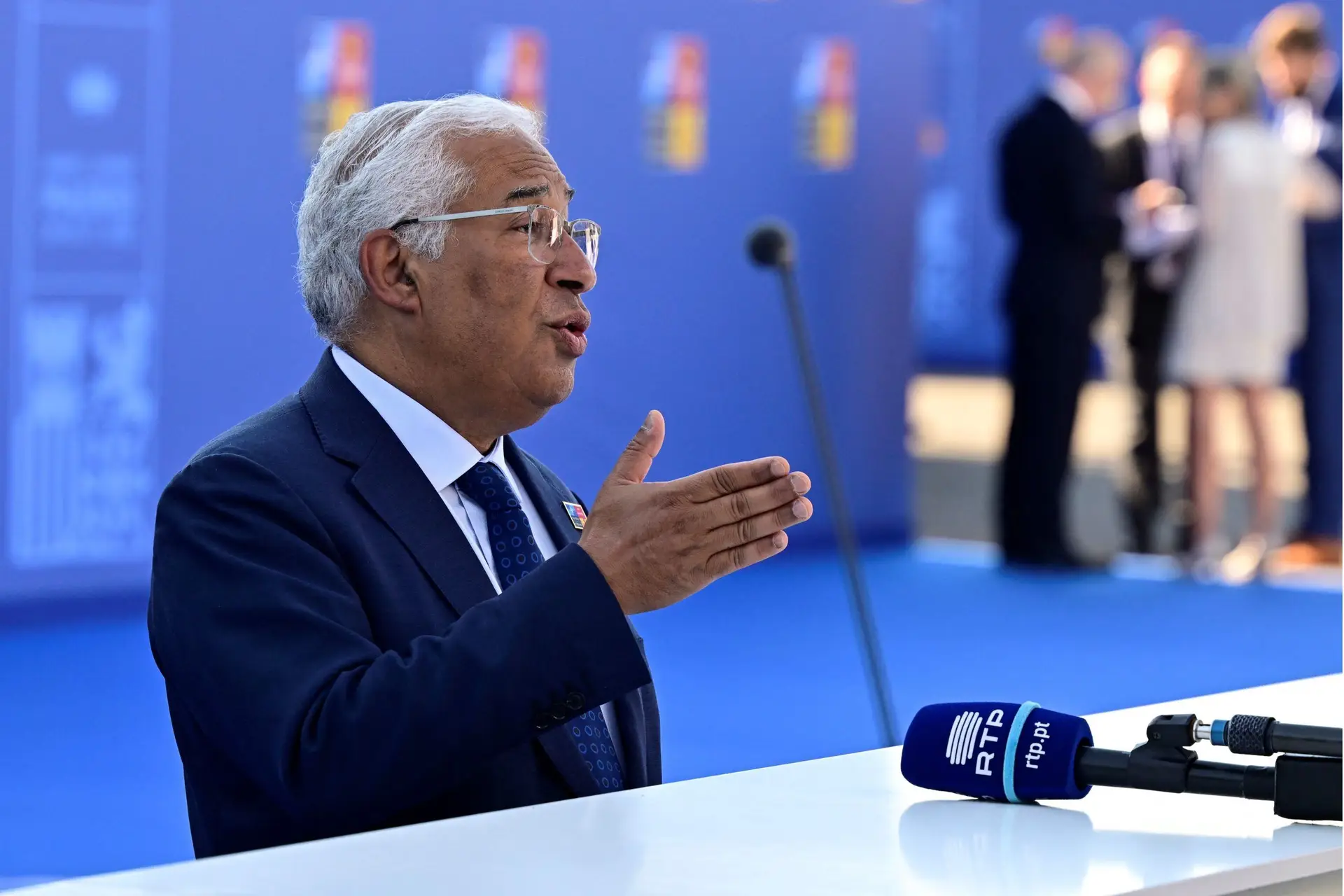 Primeiro-ministro diz que Portugal vai acompanhar reforço de tropas da NATO