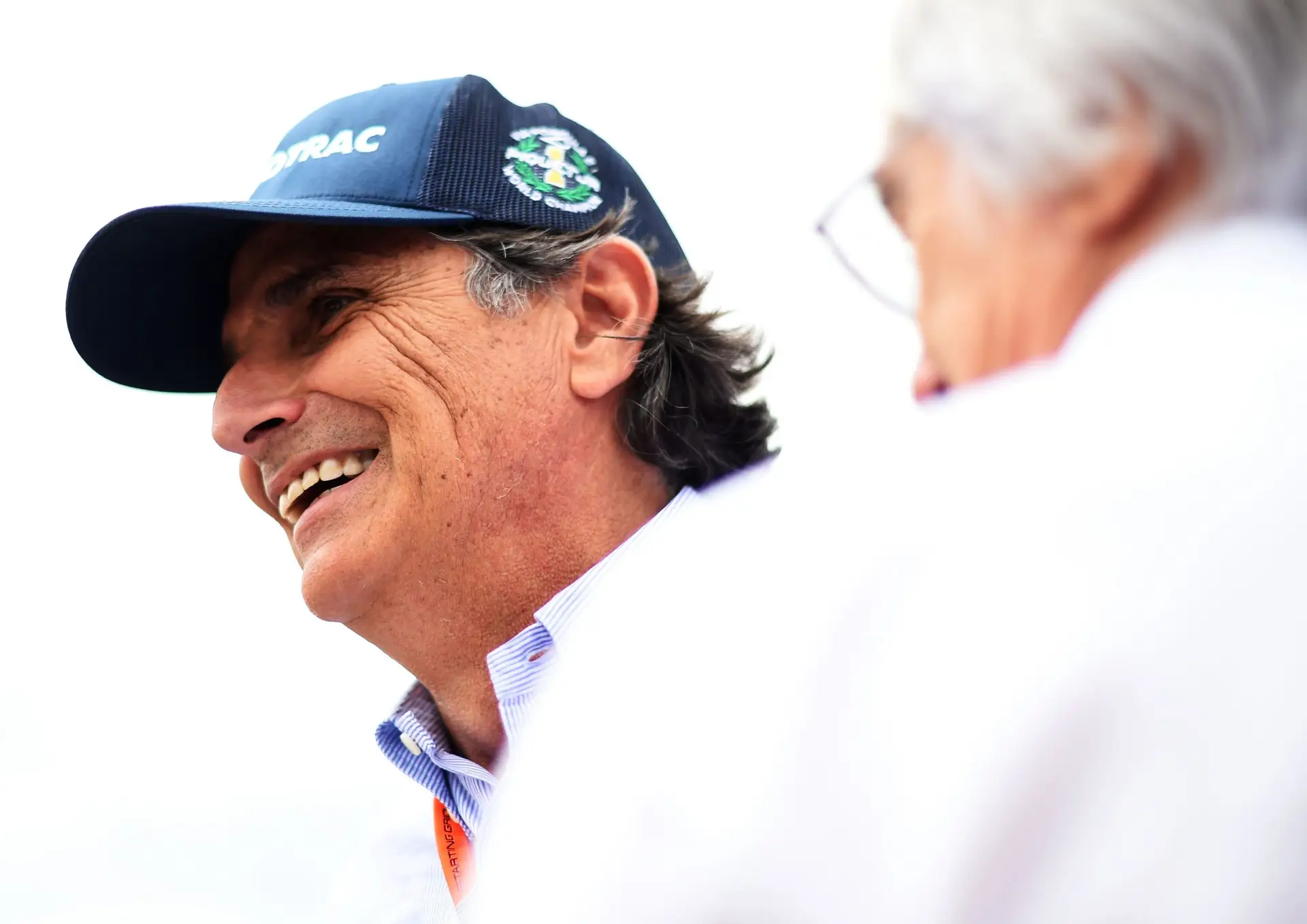 Após polémica, Piquet pede desculpas a Hamilton