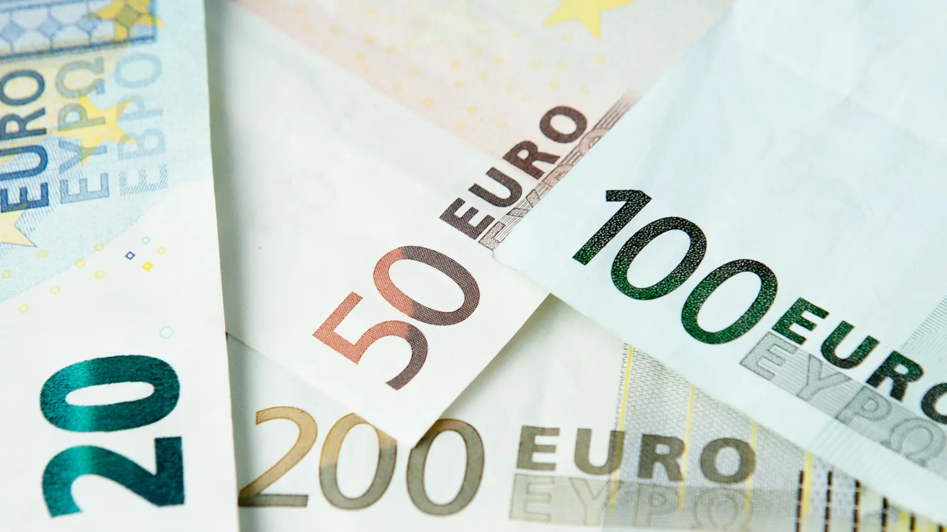Governo tem 500 dias para aplicar fundos europeus recebidos