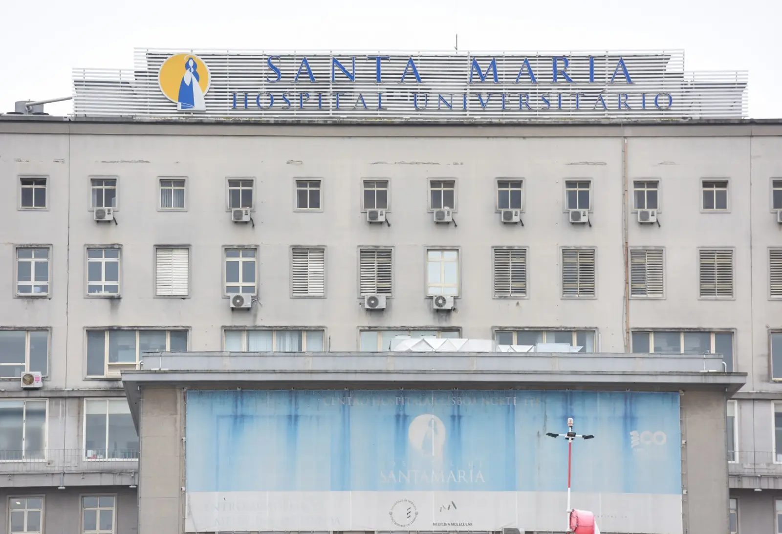 IGAS pede esclarecimentos pela morte de homem no jardim do Hospital de Santa Maria