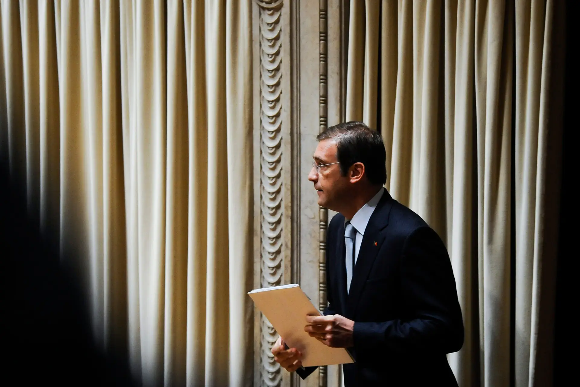 Passos Coelho sugere compromisso dos partidos para reverter lei da eutanásia
