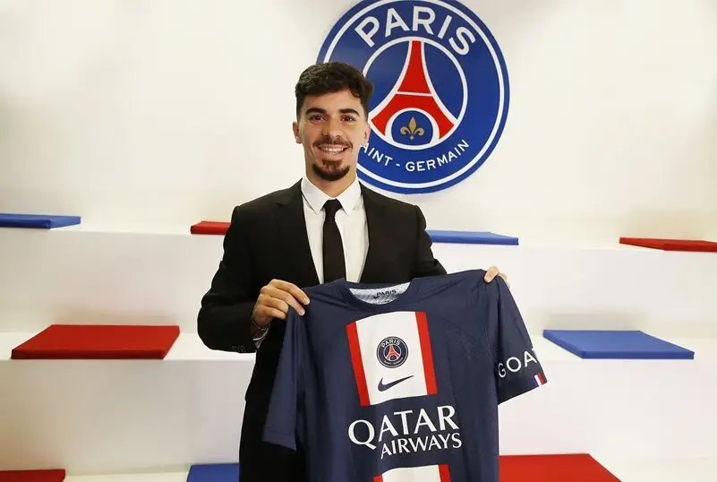 Oficial: PSG contrata Vitinha ao FC Porto