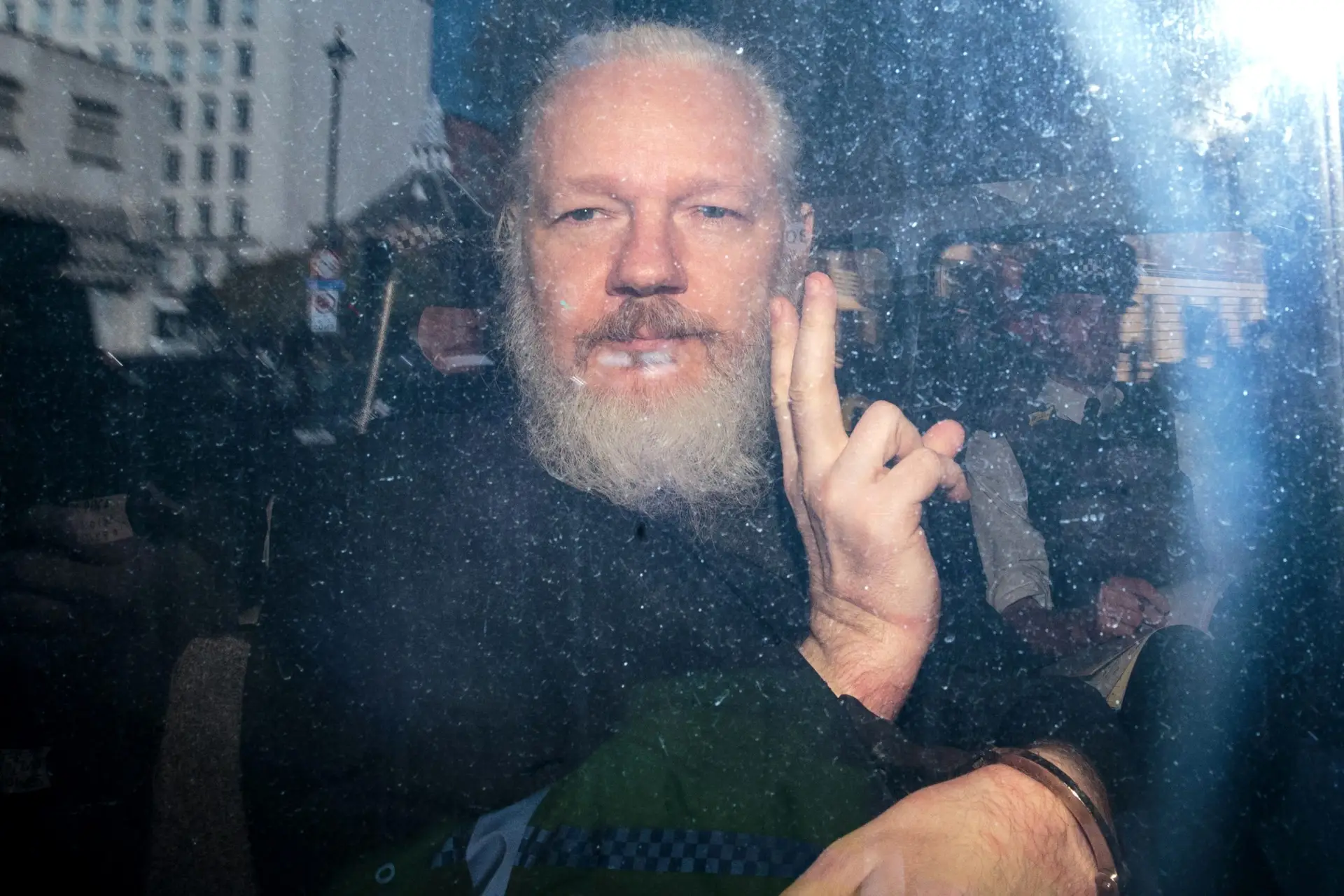 WikiLeaks: Assange não quer ser extraditado para os EUA e recorreu da decisão