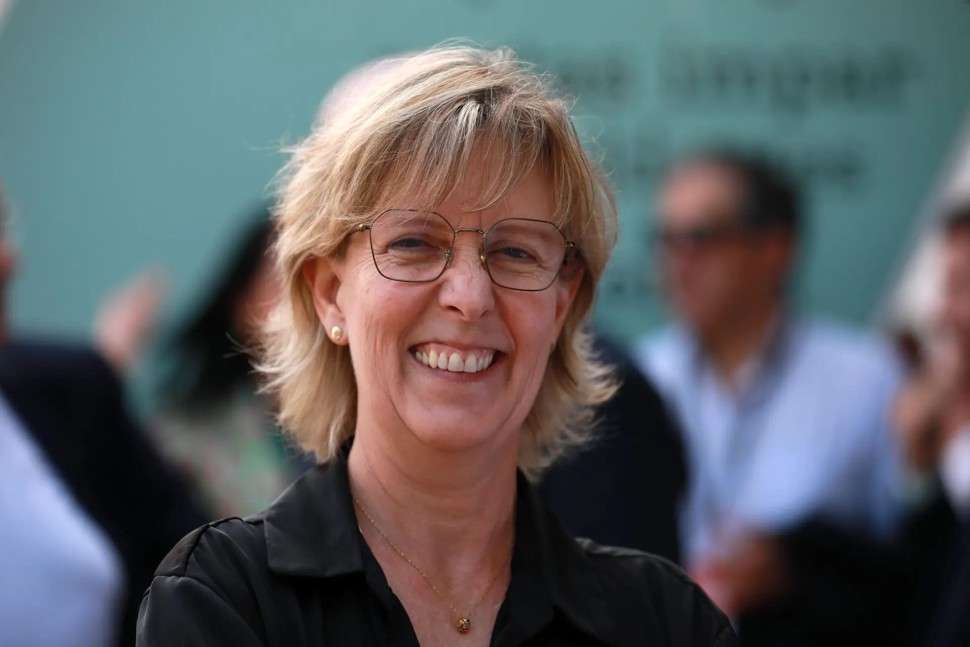 PS cola Maria Luís Albuquerque à austeridade e aponta perfil distinto das prioridades da UE 