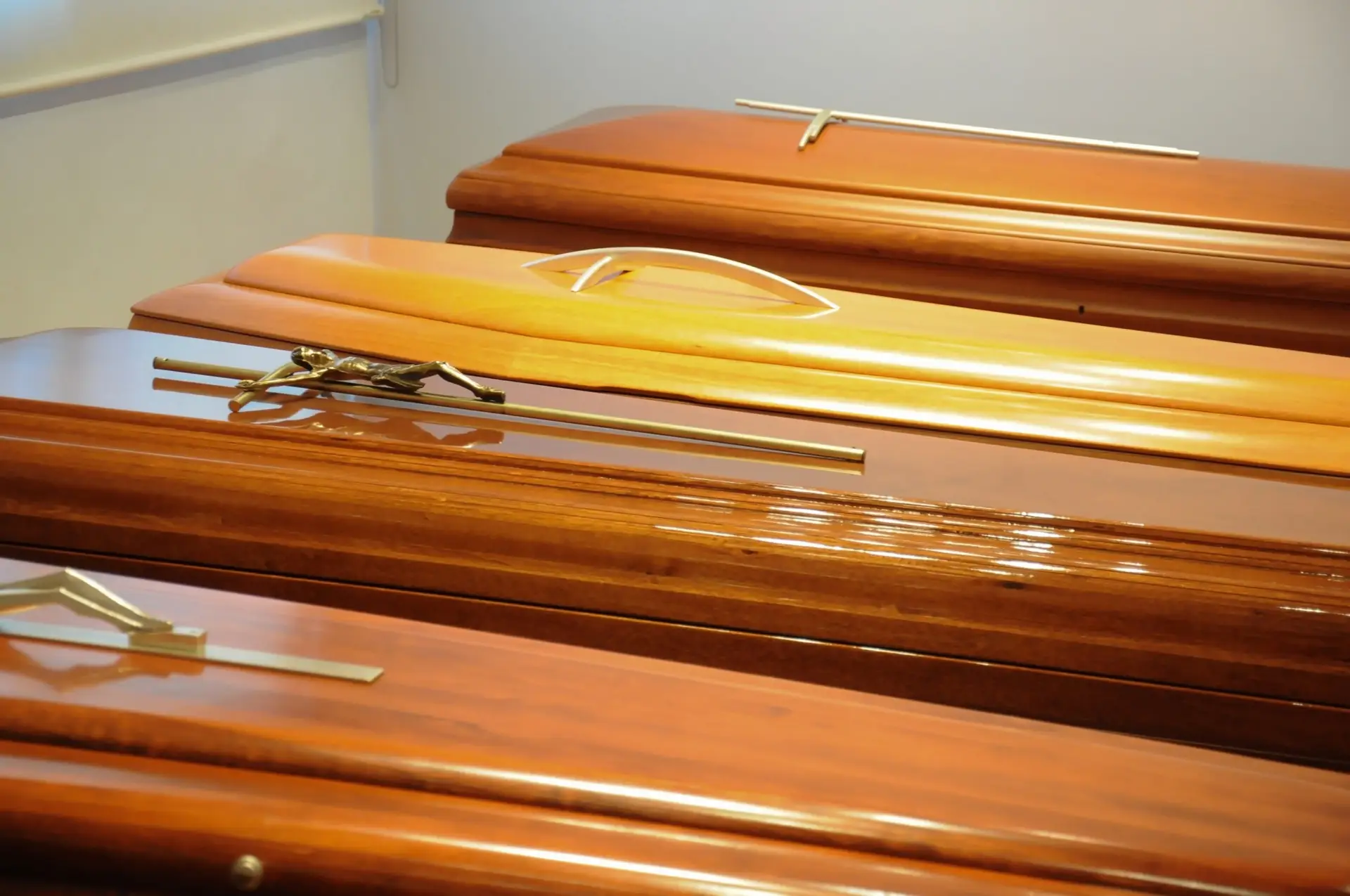 Mulher encontrada a respirar em funerária horas depois de ser declarada morta