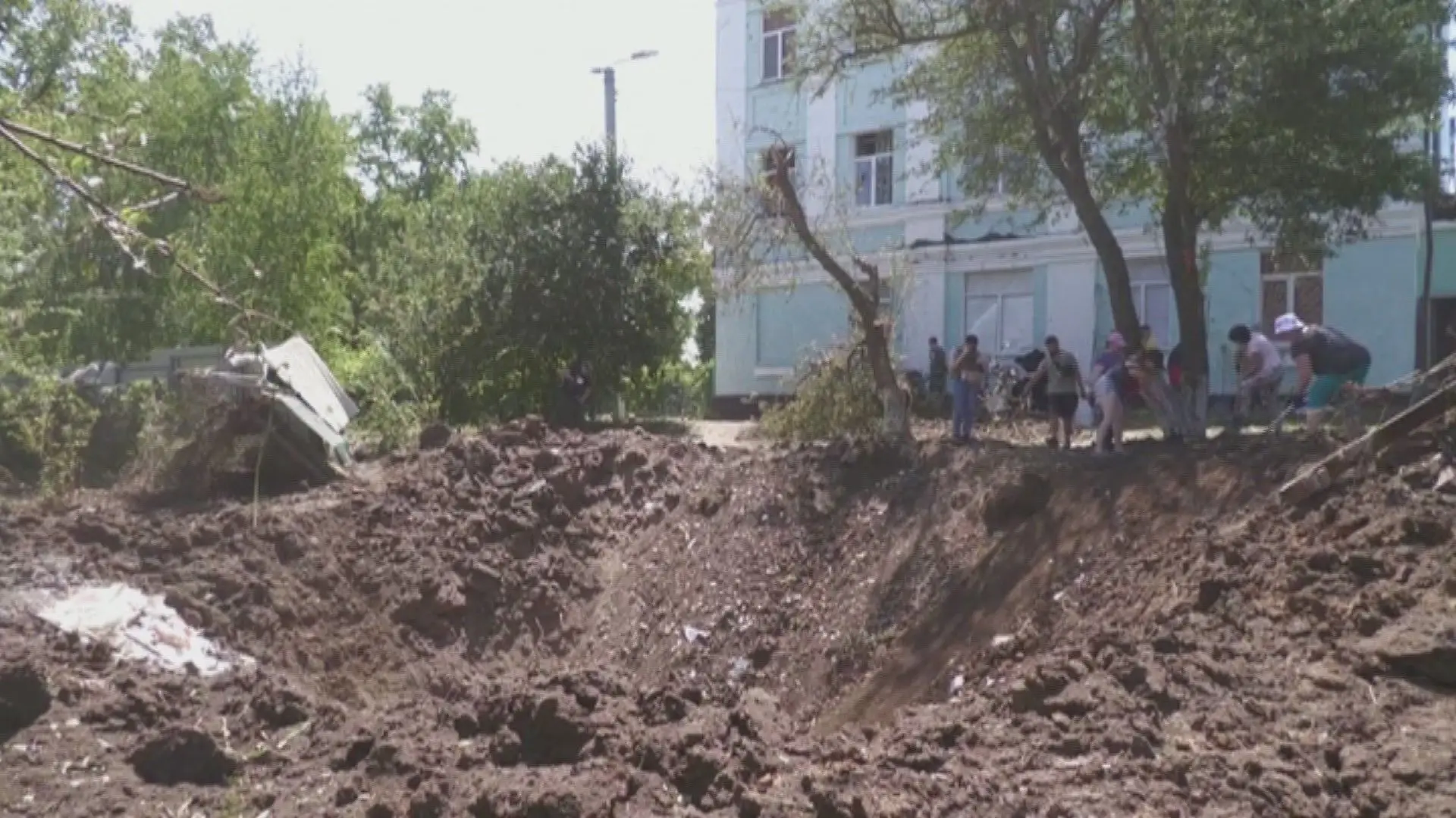 Guerra na Ucrânia: escola em Kharkiv atingida por mísseis russos