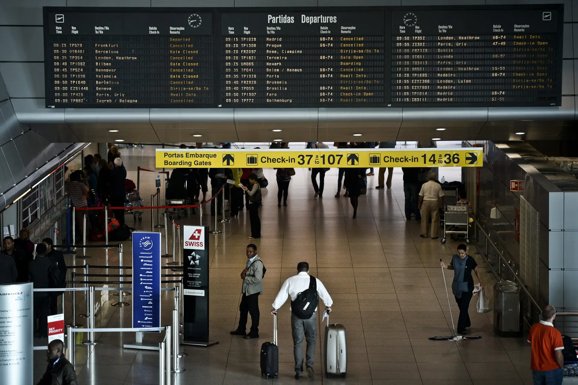 Voos cancelados: fim de semana de caos no aeroporto de Lisboa 