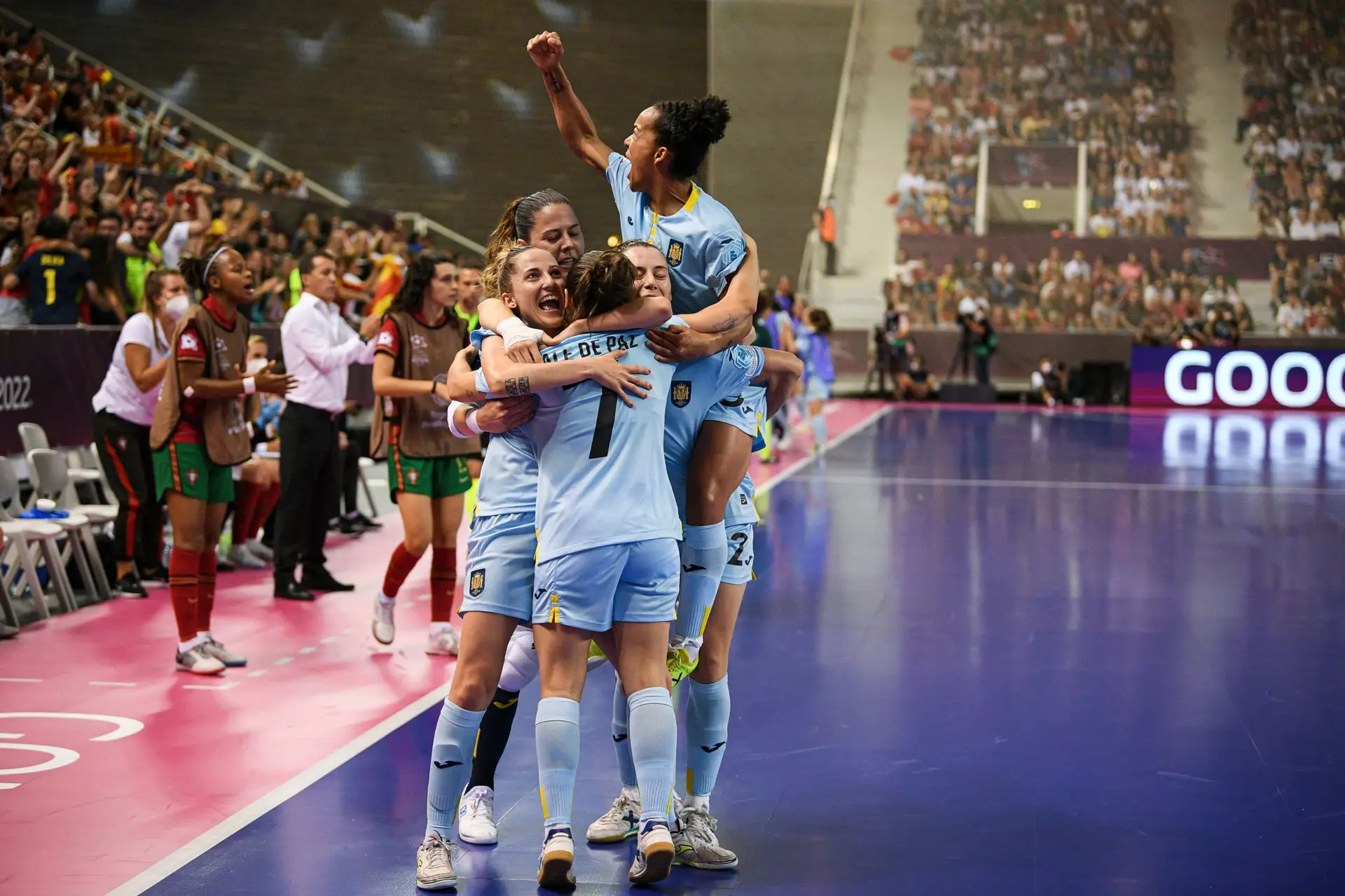 Portugal deixa fugir título de campeão europeu de futsal feminino nos penalties
